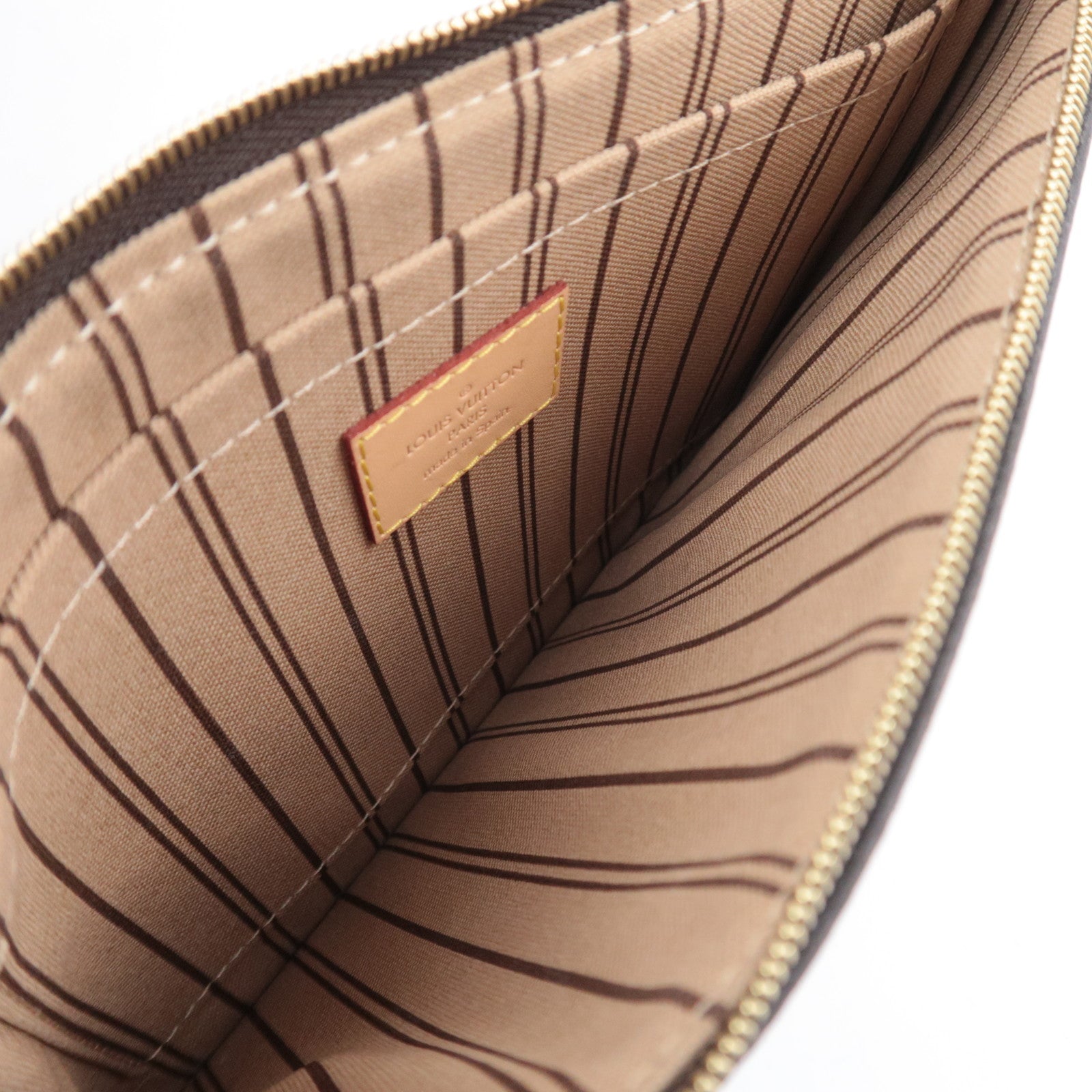 Louis Vuitton Monogram Neverfull MM Tote Bag M40156