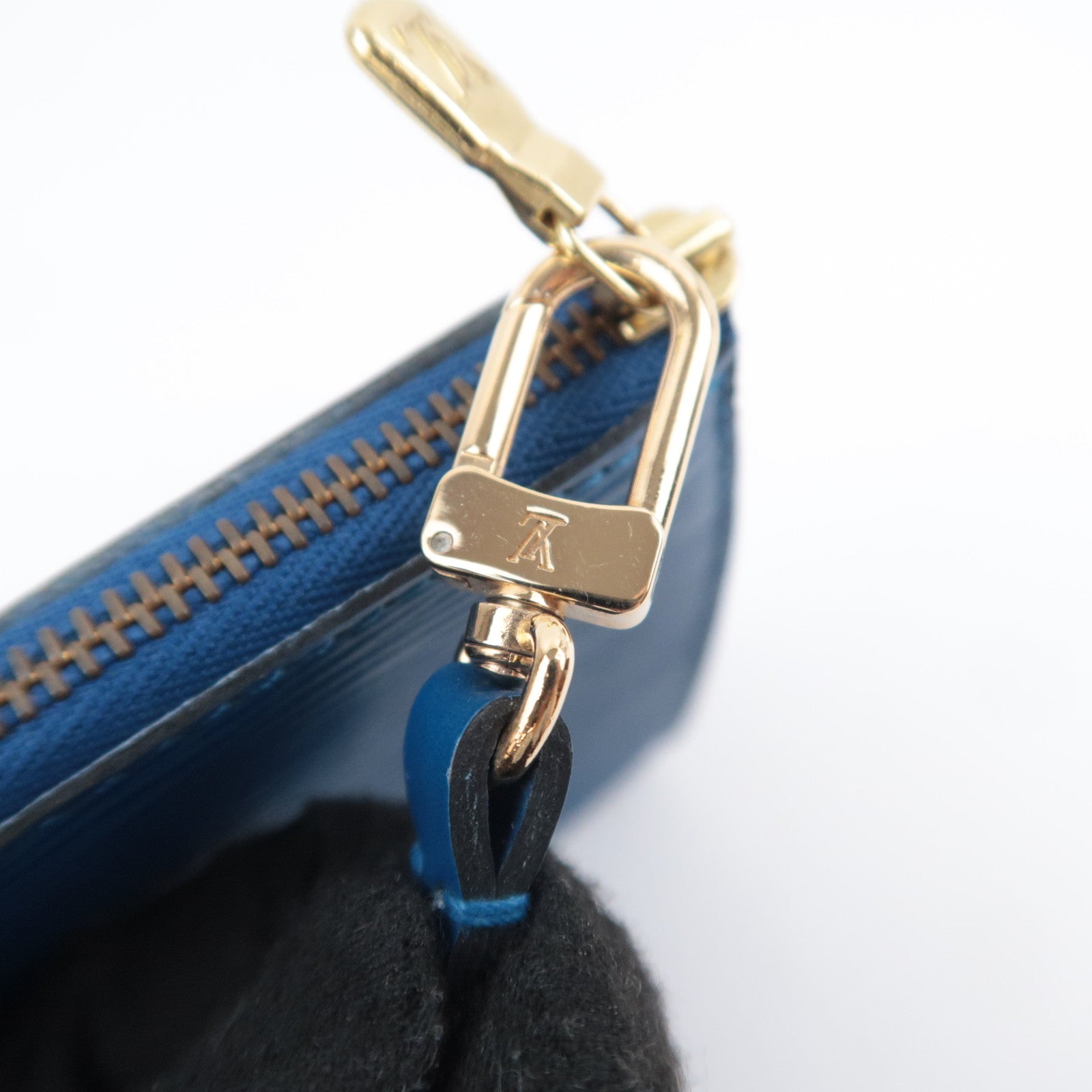 Louis Vuitton Epi Pochette Accessoires Handbag Toledo Blue M52955
