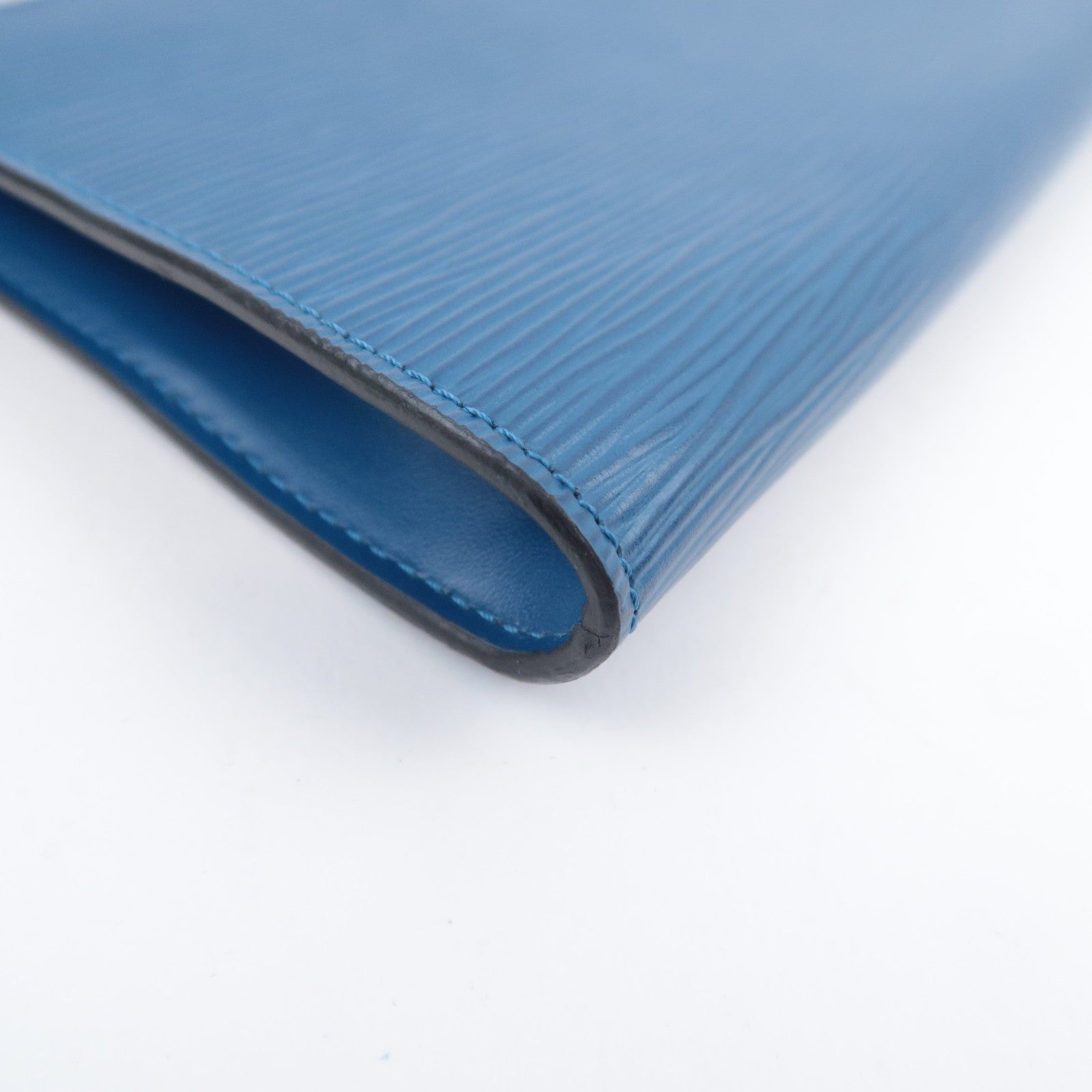 Louis Vuitton Epi Pochette Accessoires Handbag Toledo Blue M52955