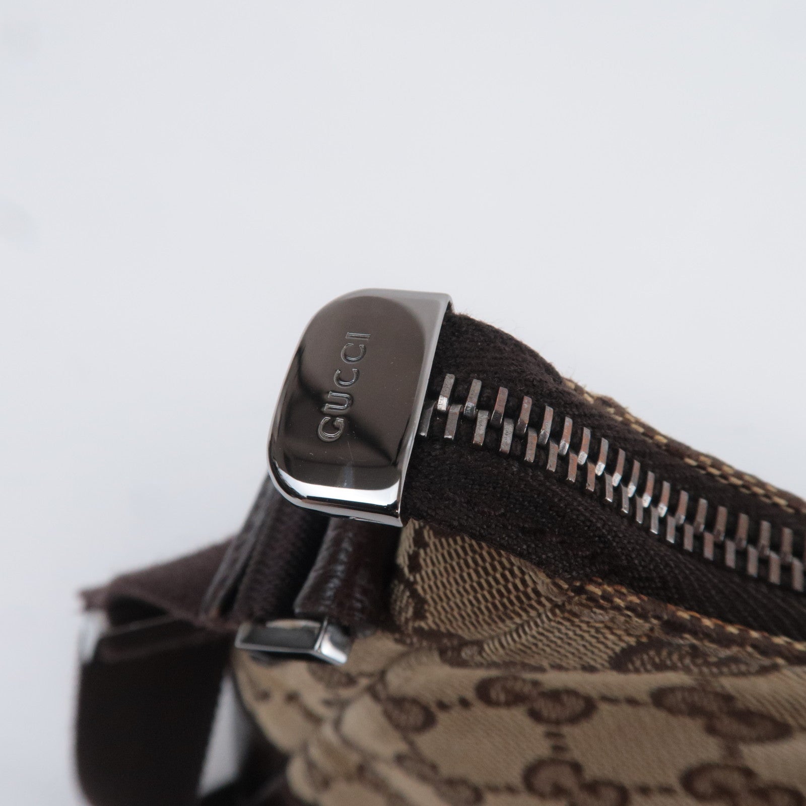 GUCCI GG Canvas Shoulder Bag Beige 114273