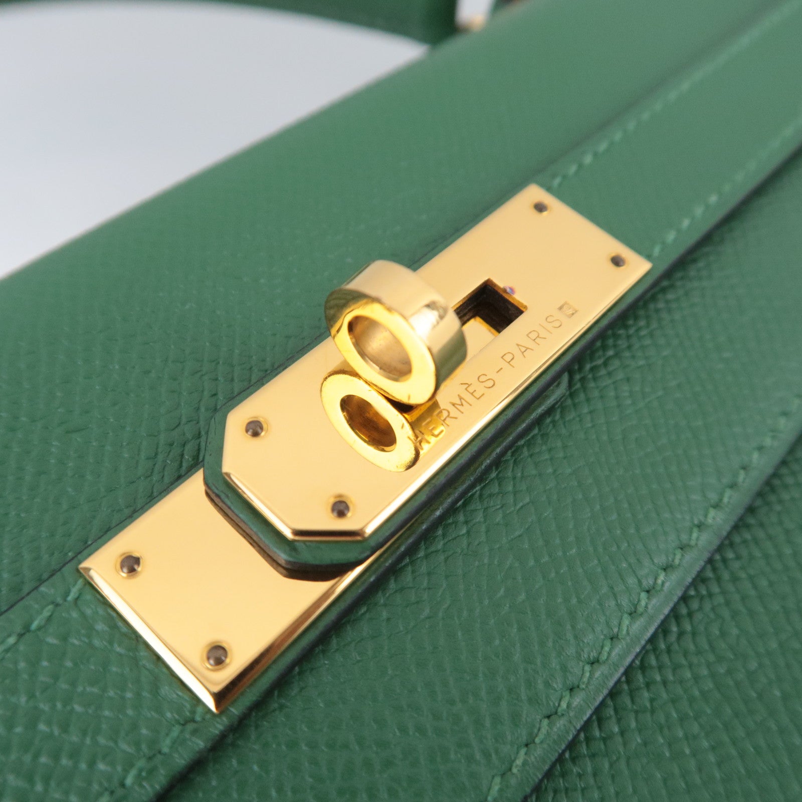 HERMES Kelly 32 □D Stamp (2000) Courchevel Green