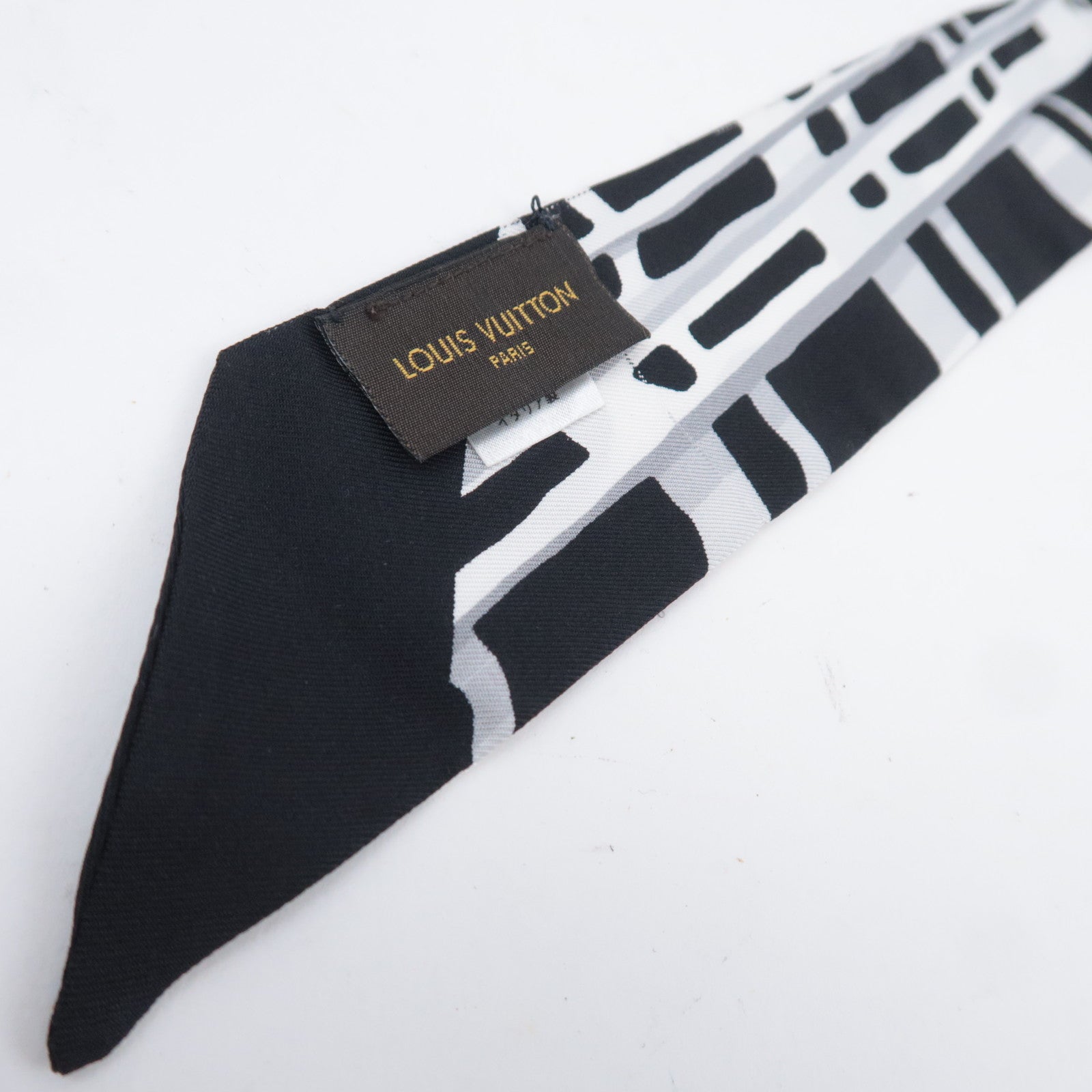 Louis Vuitton Bandeau Scarf 100% Silk Black White MP1834