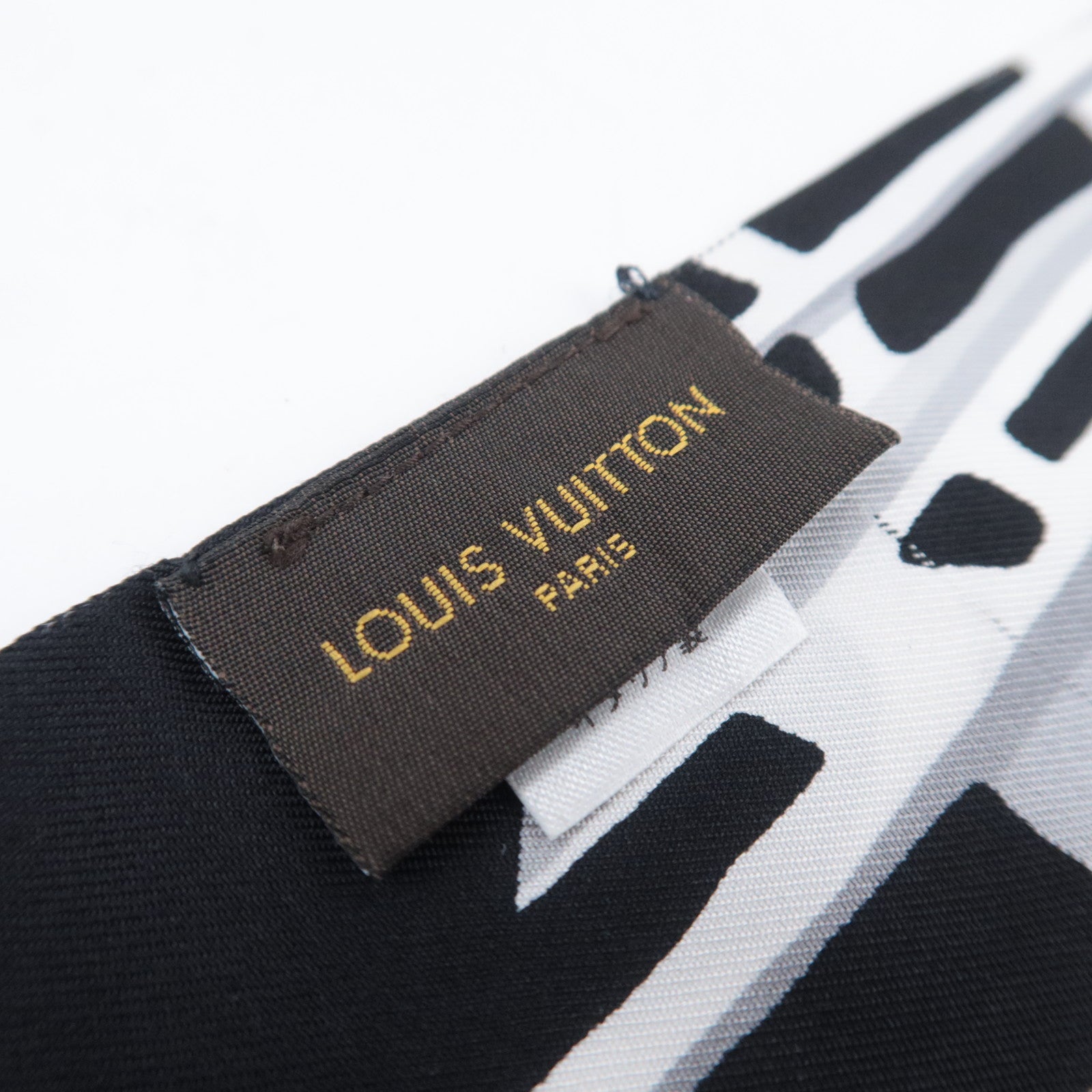 Louis Vuitton Bandeau Scarf 100% Silk Black White MP1834