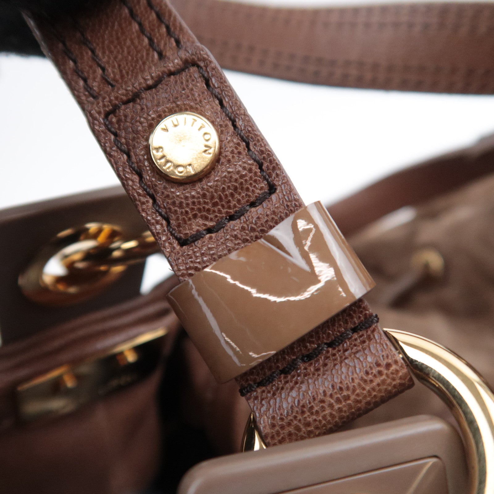 Louis Vuitton 2009 Pre Fall Collection Irene Shoulder Bag M47928