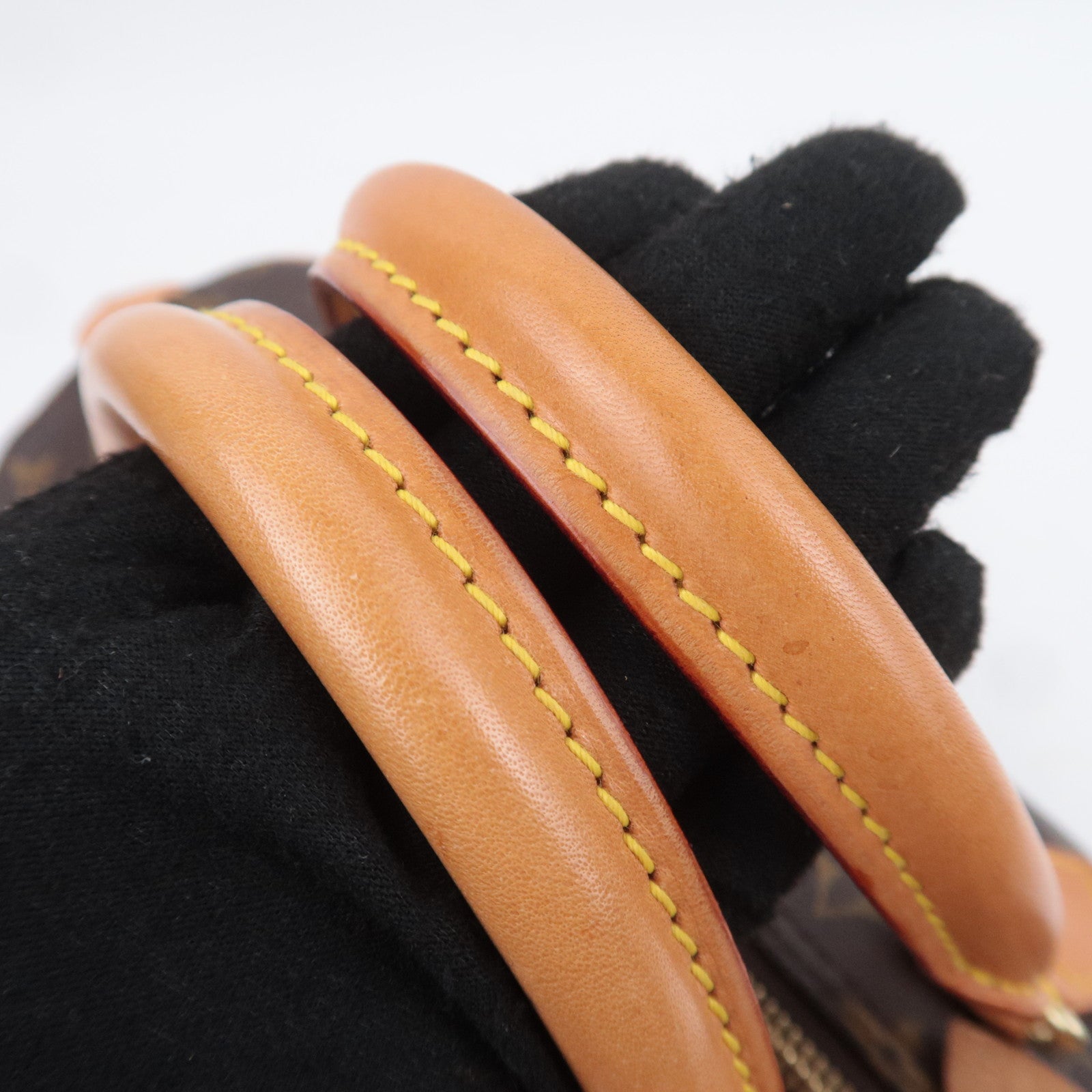 Louis Vuitton Monogram Speedy 30 Handbag M41526