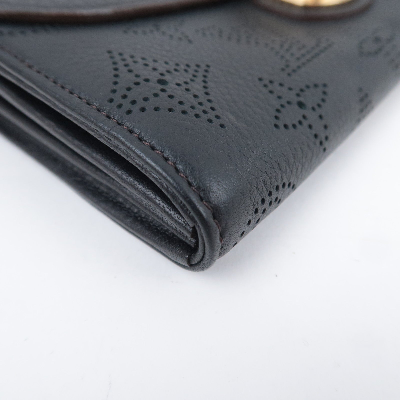 Louis Vuitton Monogram Mahina Portefeuille Iris Wallet M58136