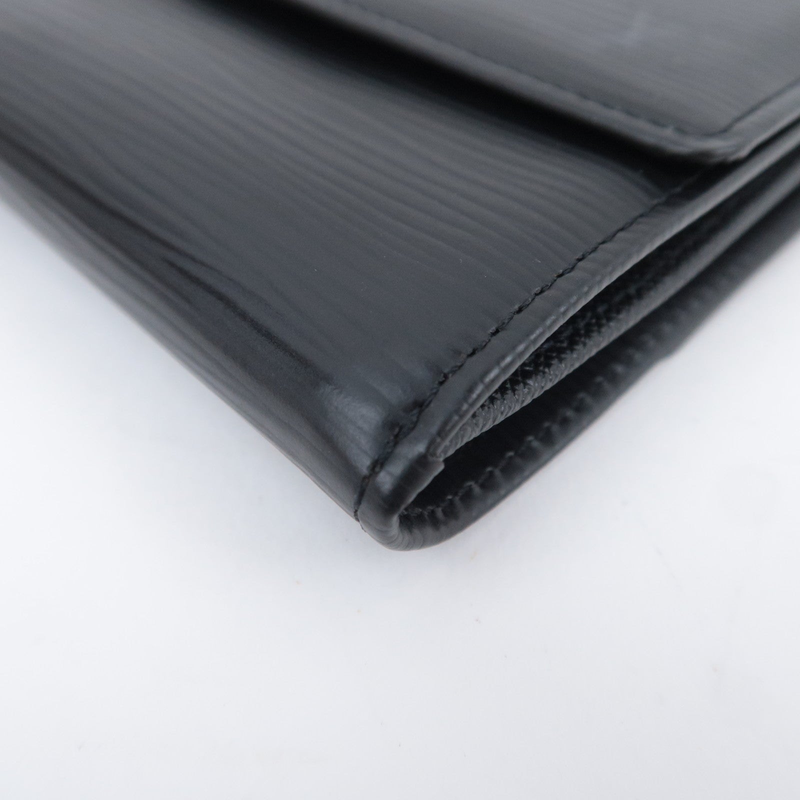 Louis Vuitton Epi Porte Monnaie Billet Carte Credit Wallet M63482