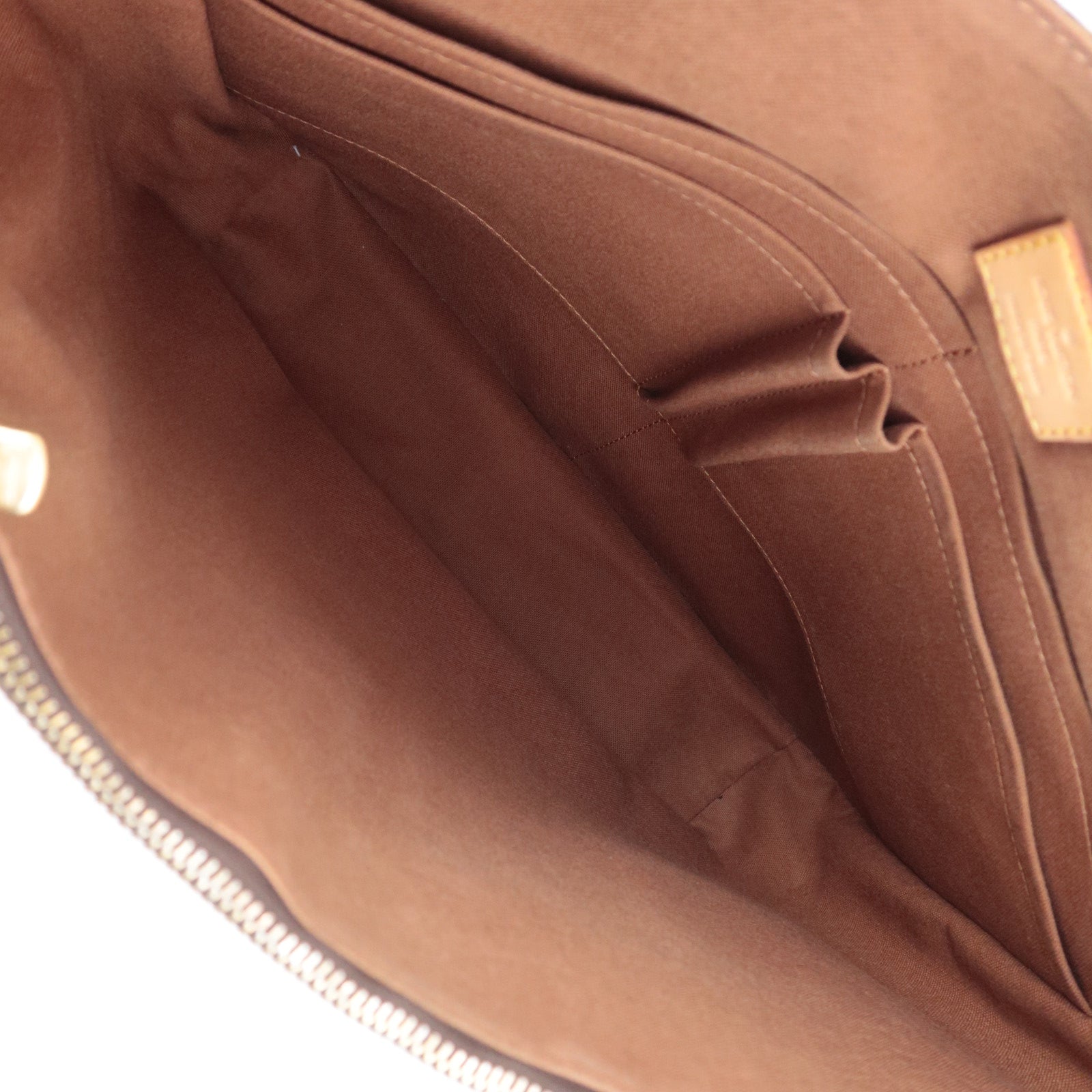 Louis Vuitton Monogram Messenger Beaubourg MM M97038