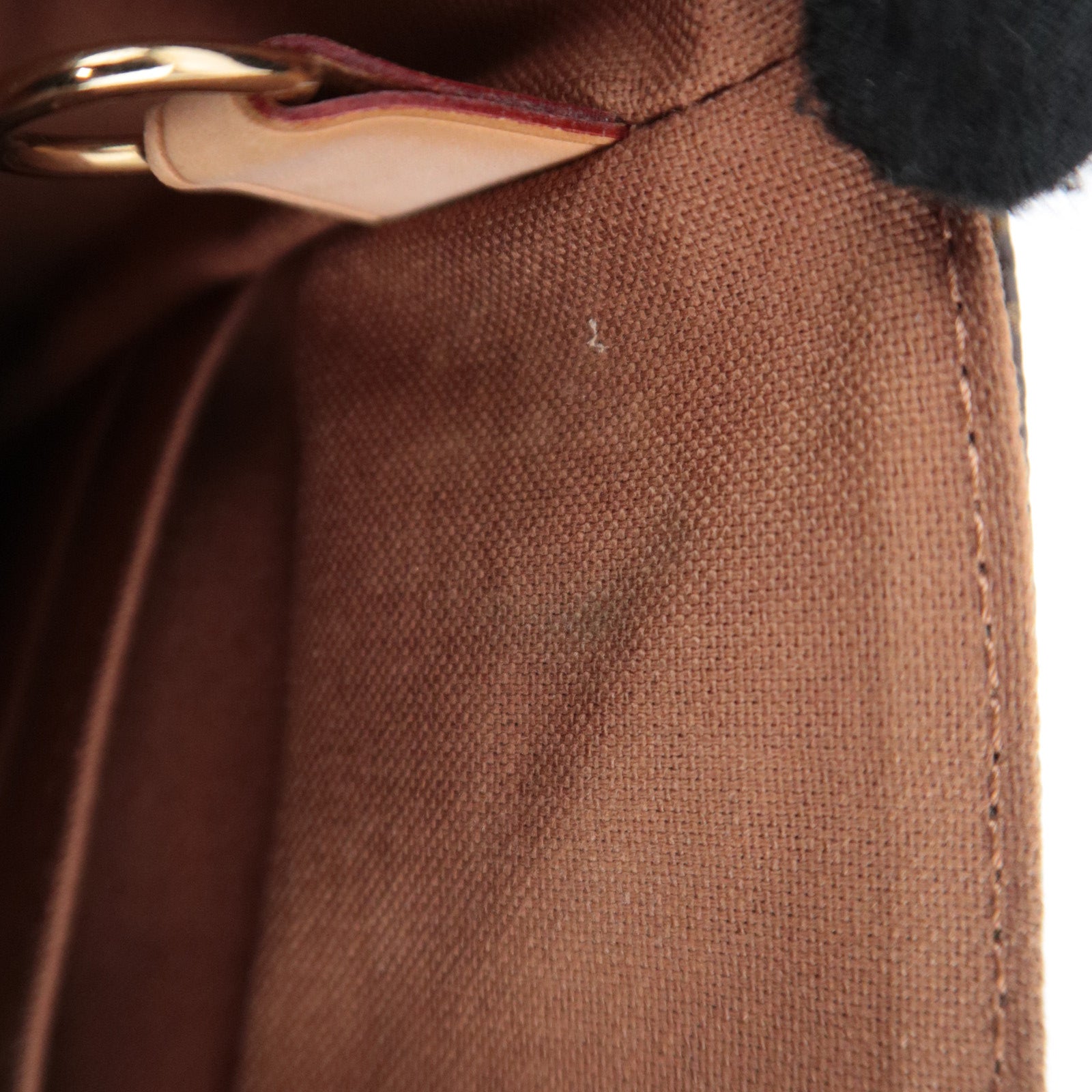 Louis Vuitton Monogram Messenger Beaubourg MM M97038