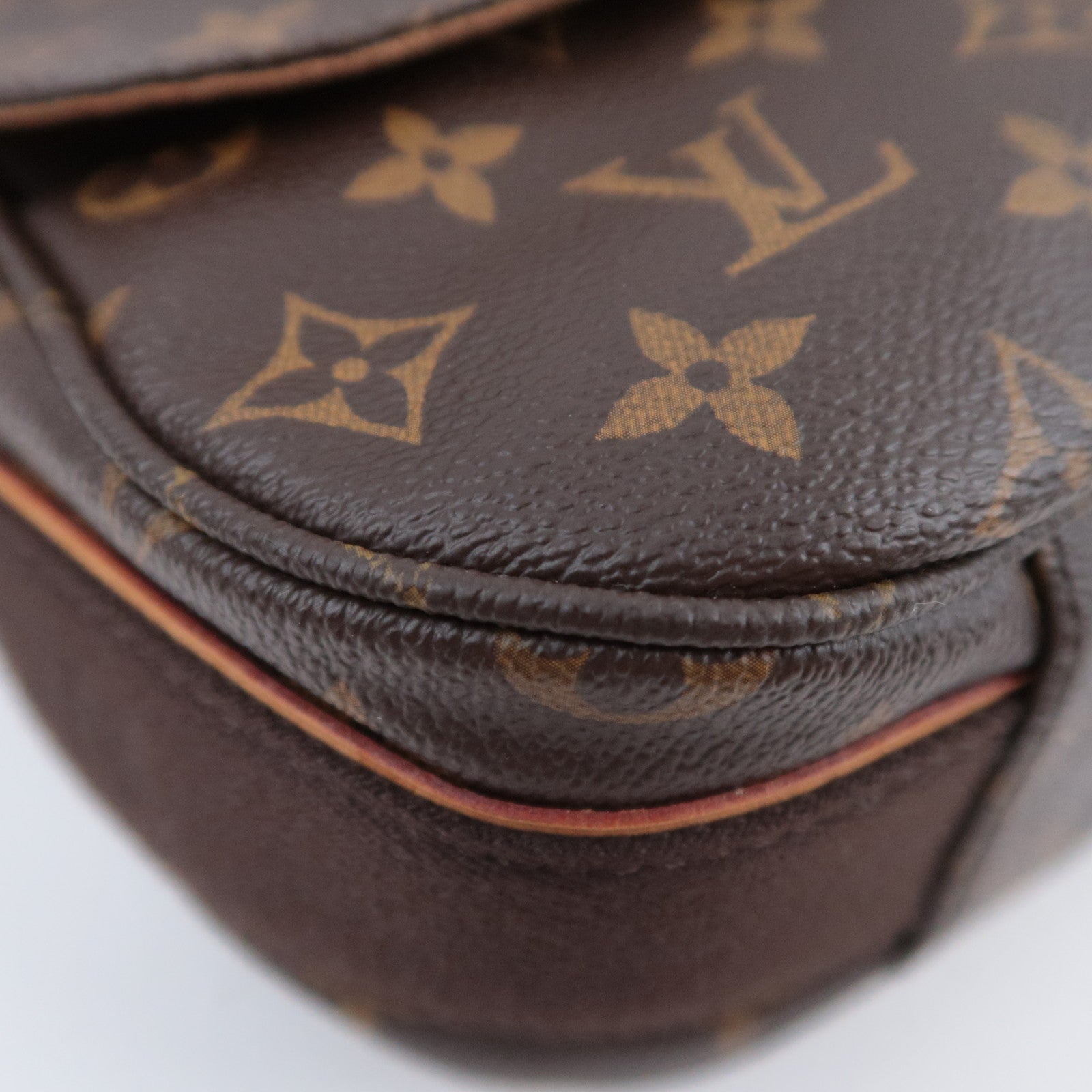 Louis Vuitton Monogram Messenger Beaubourg MM M97038