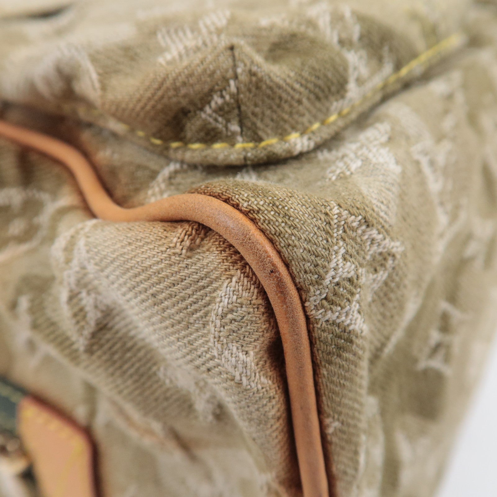 Louis Vuitton Murakami Monogramouflage Jasmine Handbag M95772