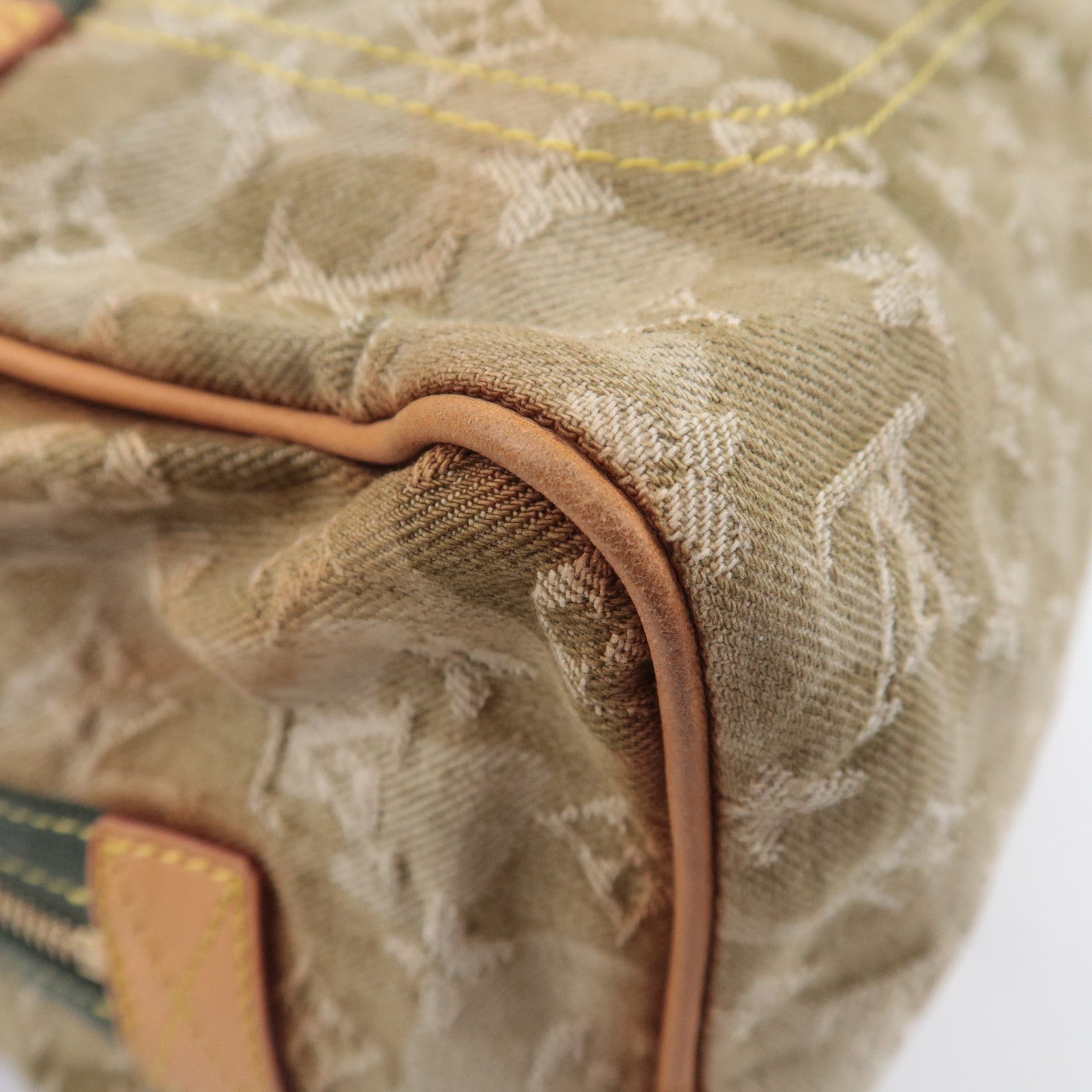 Louis Vuitton Murakami Monogramouflage Jasmine Handbag M95772