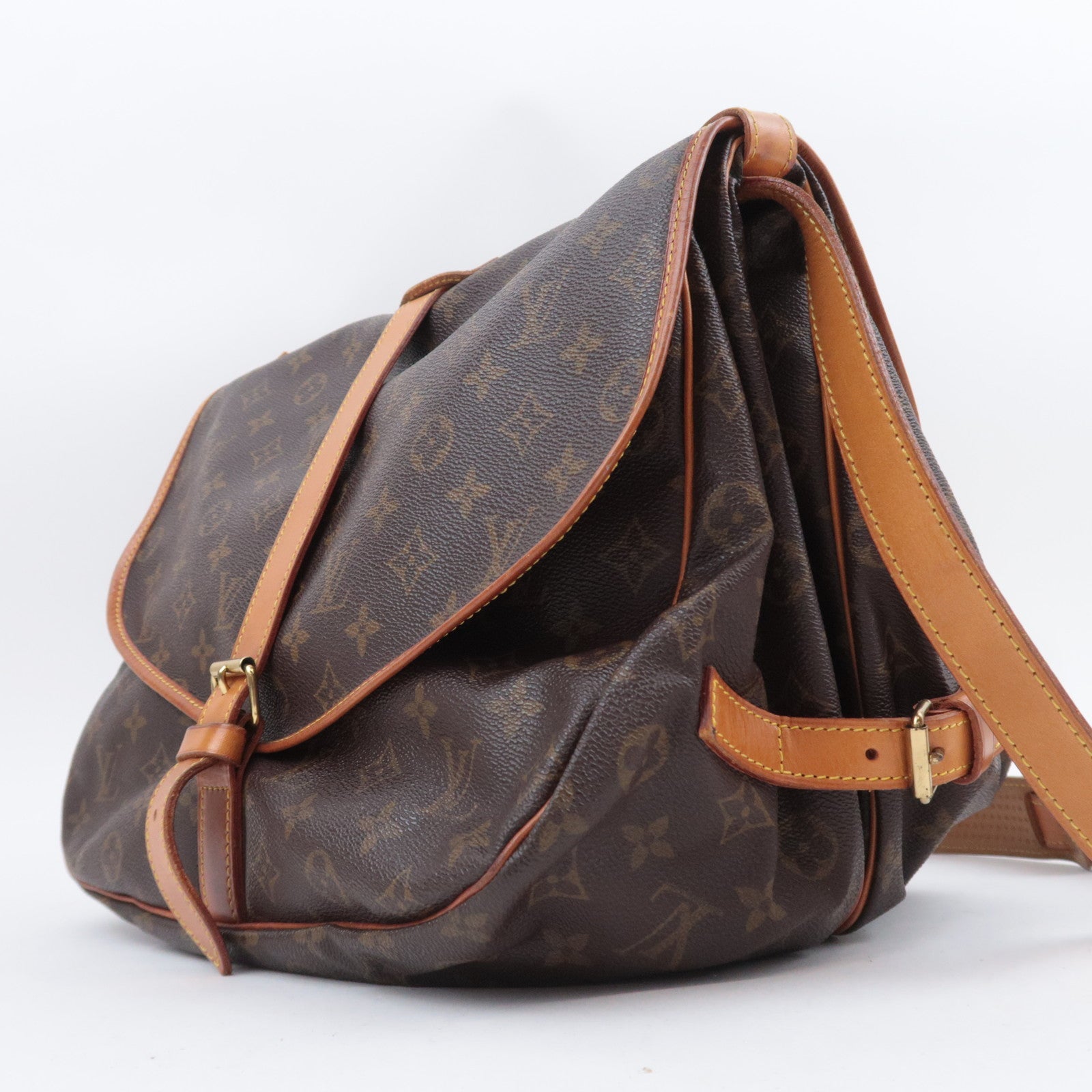 Louis Vuitton Monogram Saumur 35 Shoulder Bag M42254