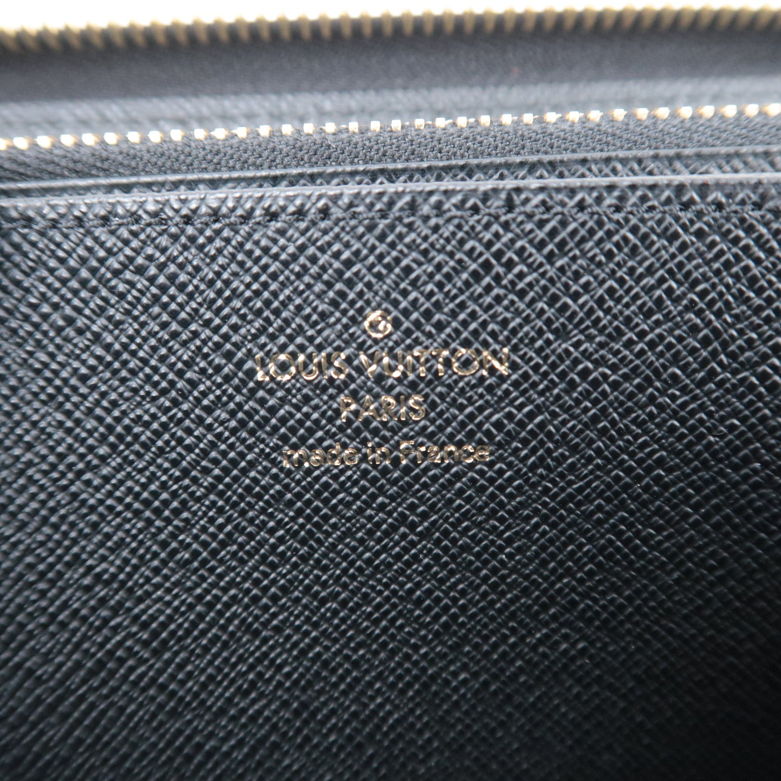 Louis Vuitton Epi Zippy Wallet Noir M61857