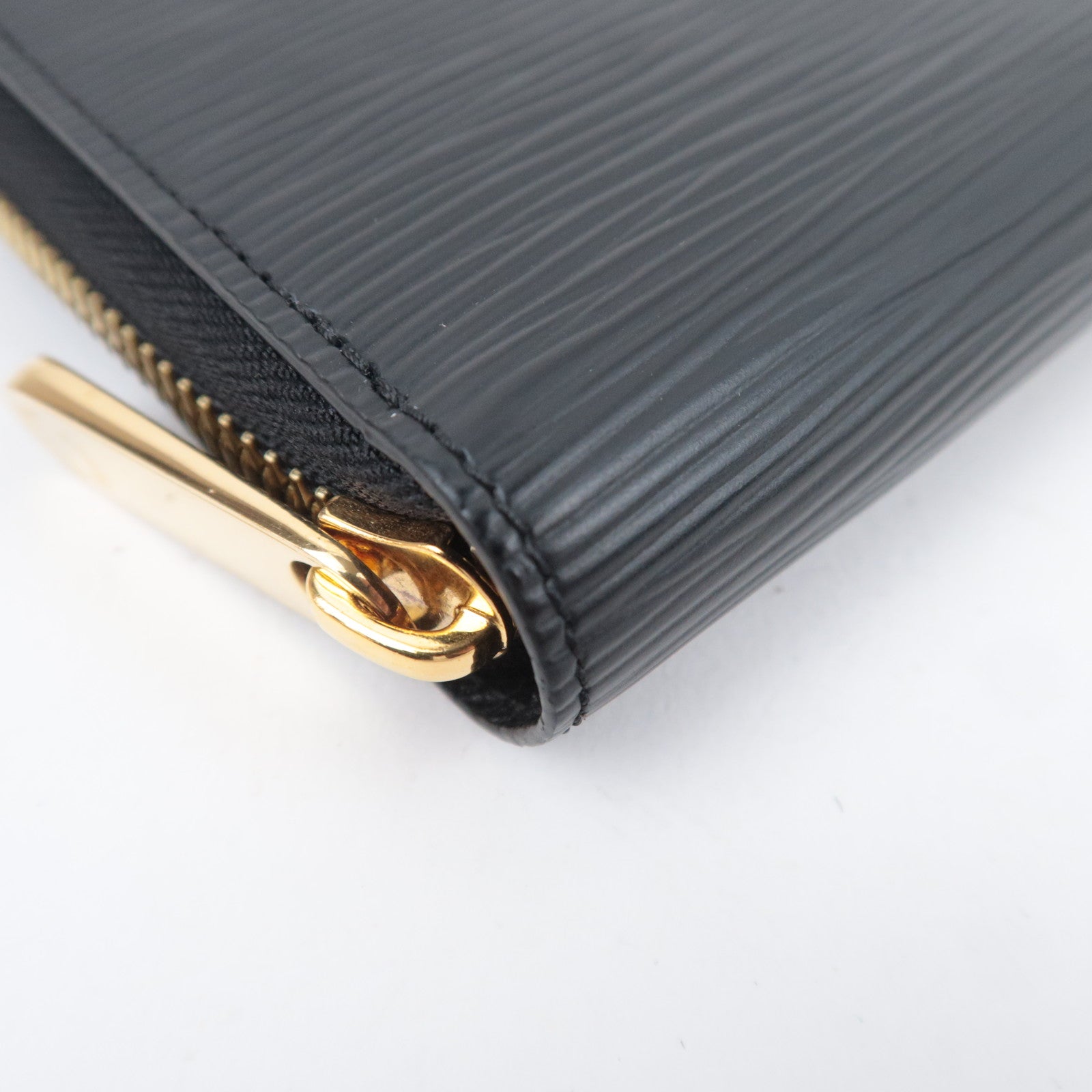 Louis Vuitton Epi Zippy Wallet Noir M61857