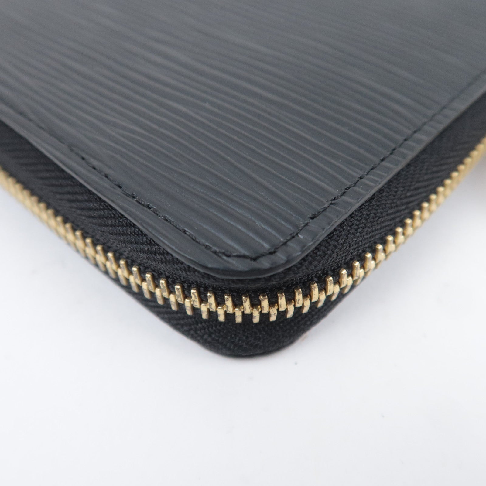 Louis Vuitton Epi Zippy Wallet Noir M61857