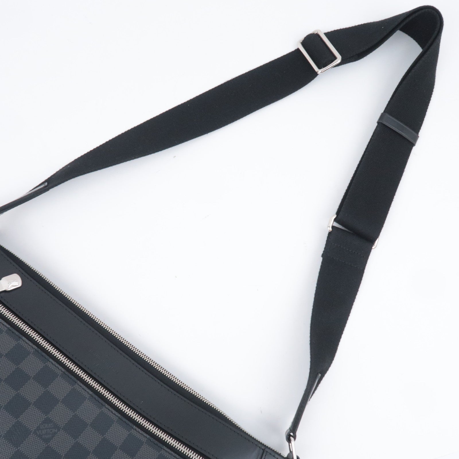 Louis Vuitton Damier Graphite Mick MM NM Shoulder Bag N40004