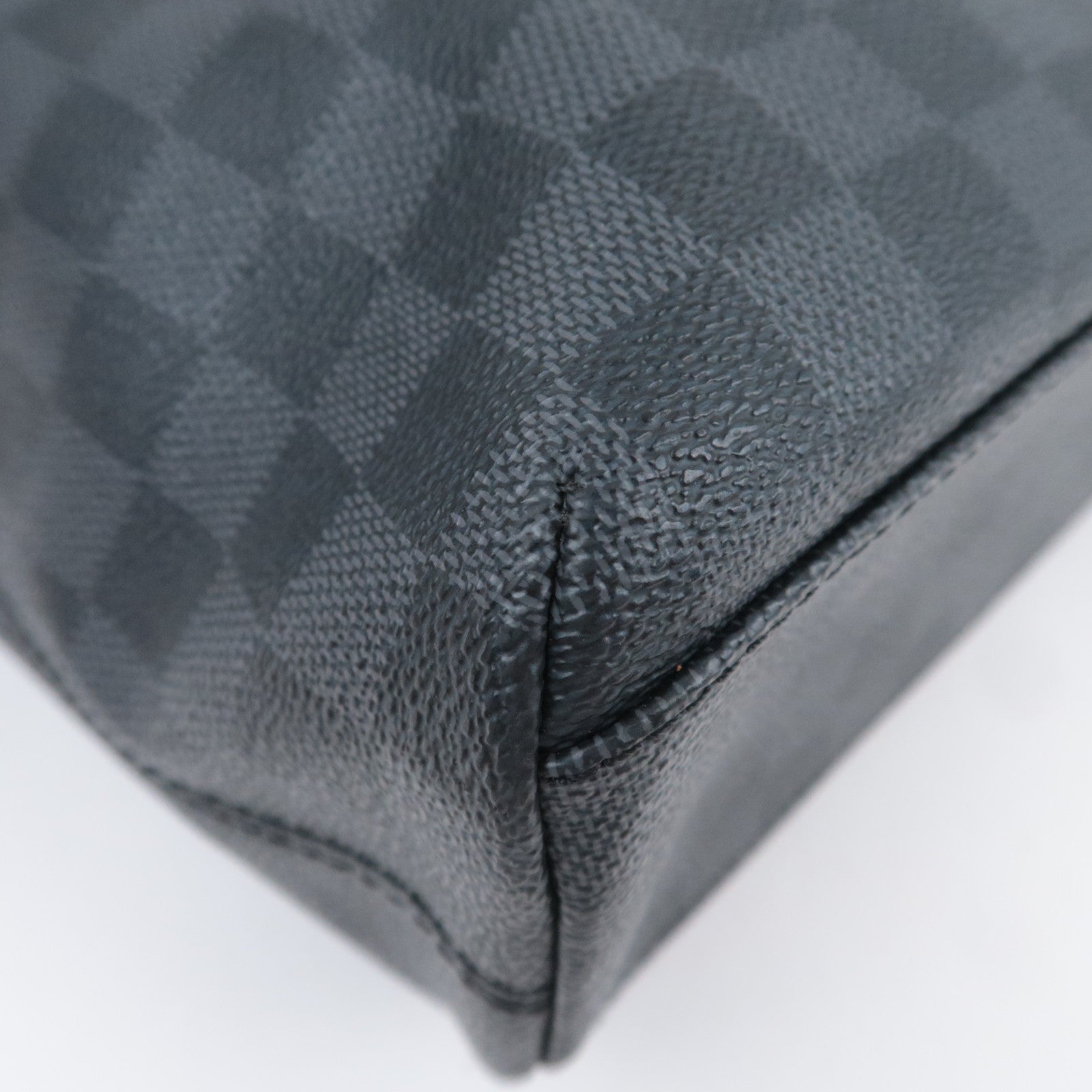 Louis Vuitton Damier Graphite Mick GM Messenger Shoulder Bag N41105