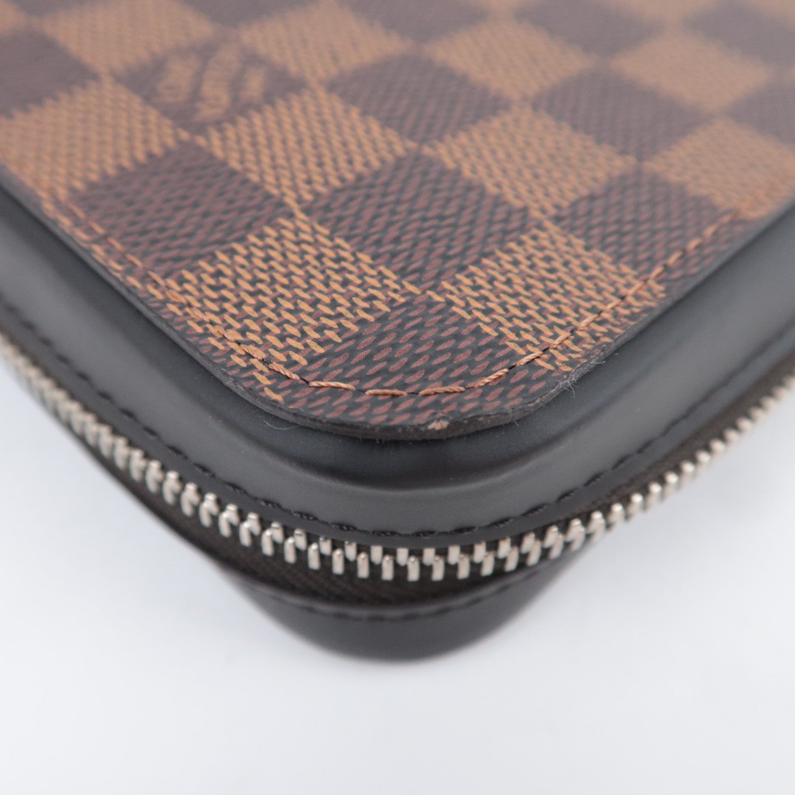 Louis Vuitton Damier Zippy XL Travel Wallet N63284