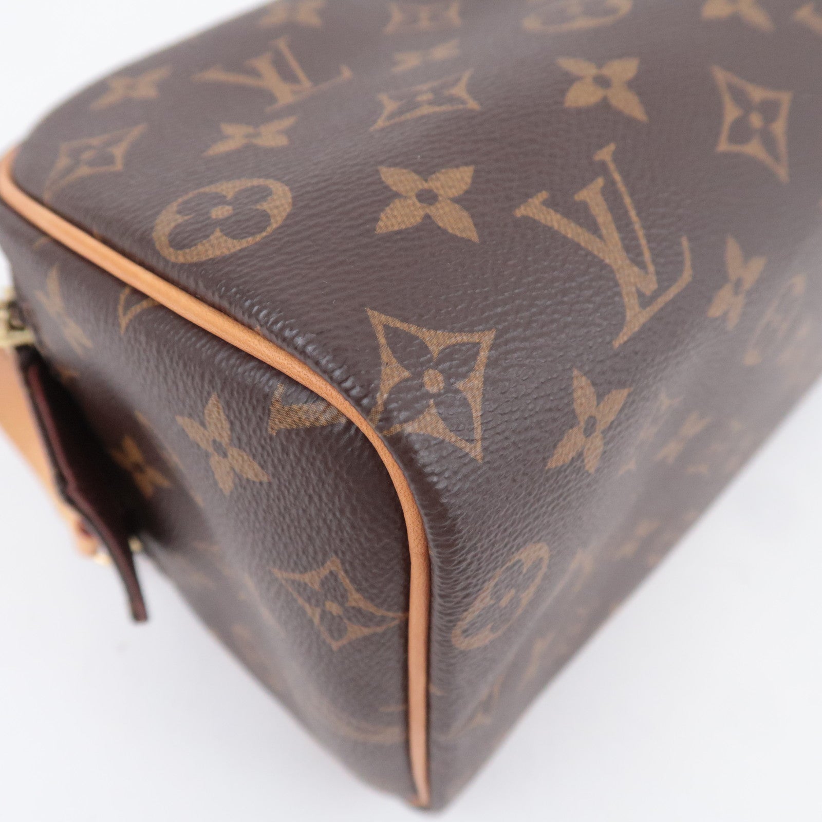 Louis Vuitton Monogram Dopp Kit Travel Bag M44494