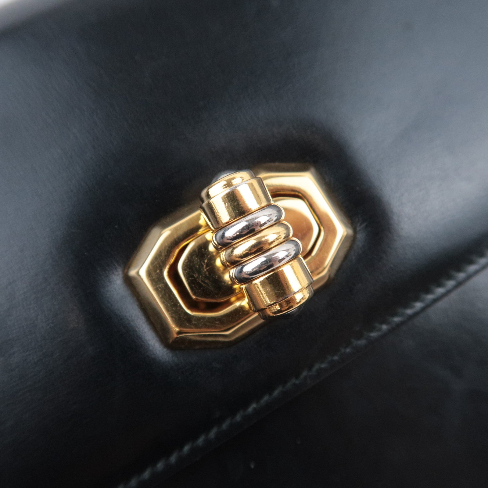 GUCCI Old Gucci Turnlock Leather Handbag Black 000.46.0164