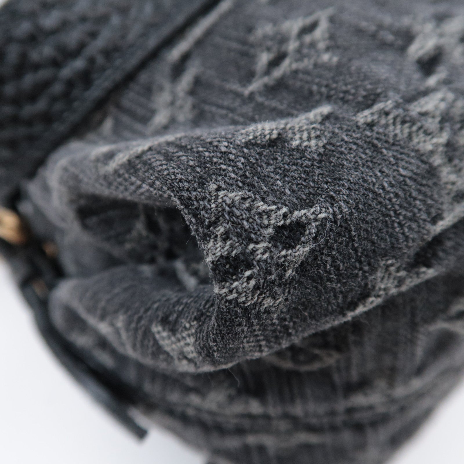 Louis Vuitton Monogram Denim Neo Cabby MM Noir M95351