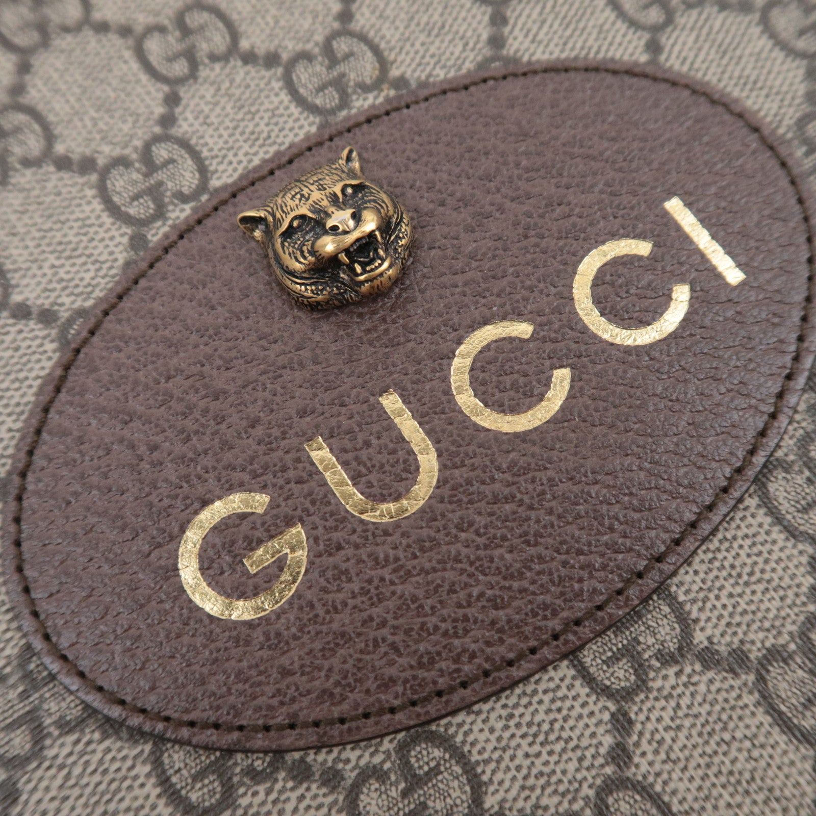 GUCCI Neo Vintage Tiger Head GG Supreme Clutch Bag 473956