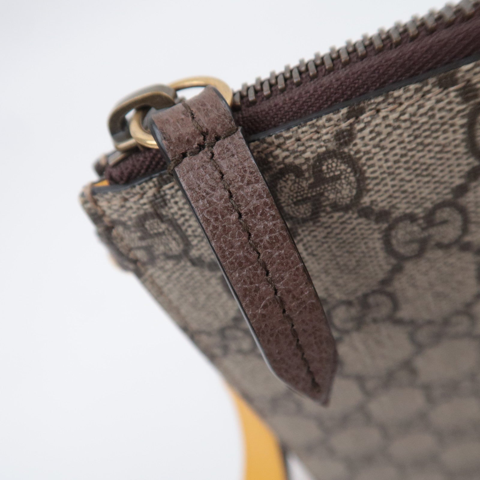 GUCCI Neo Vintage Tiger Head GG Supreme Clutch Bag 473956