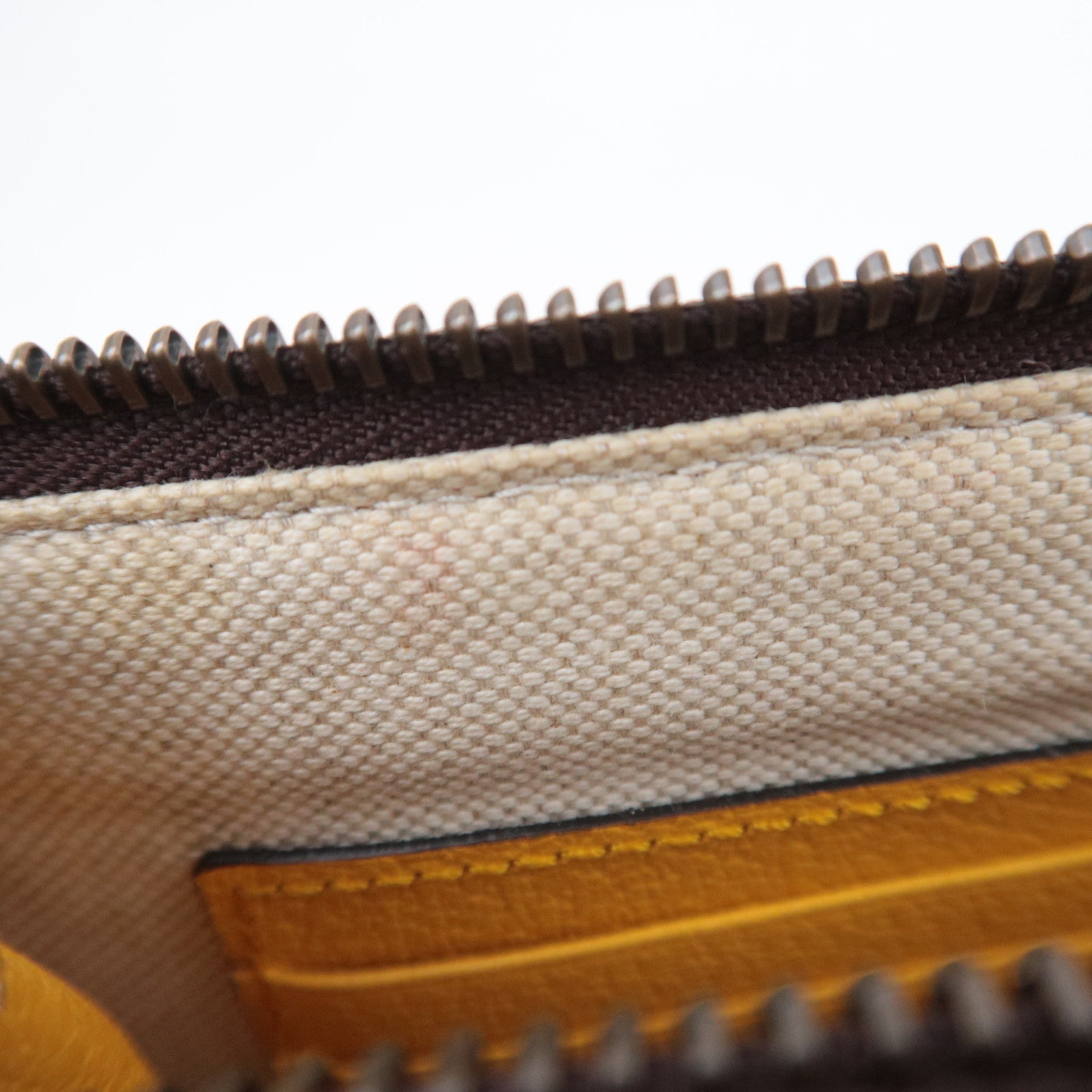 GUCCI Neo Vintage Tiger Head GG Supreme Clutch Bag 473956