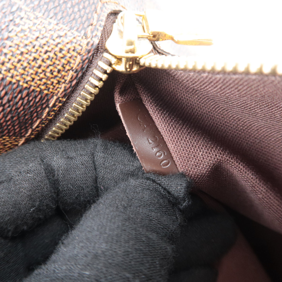 Louis Vuitton Damier Brooklyn MM Crossbody Bag N51211