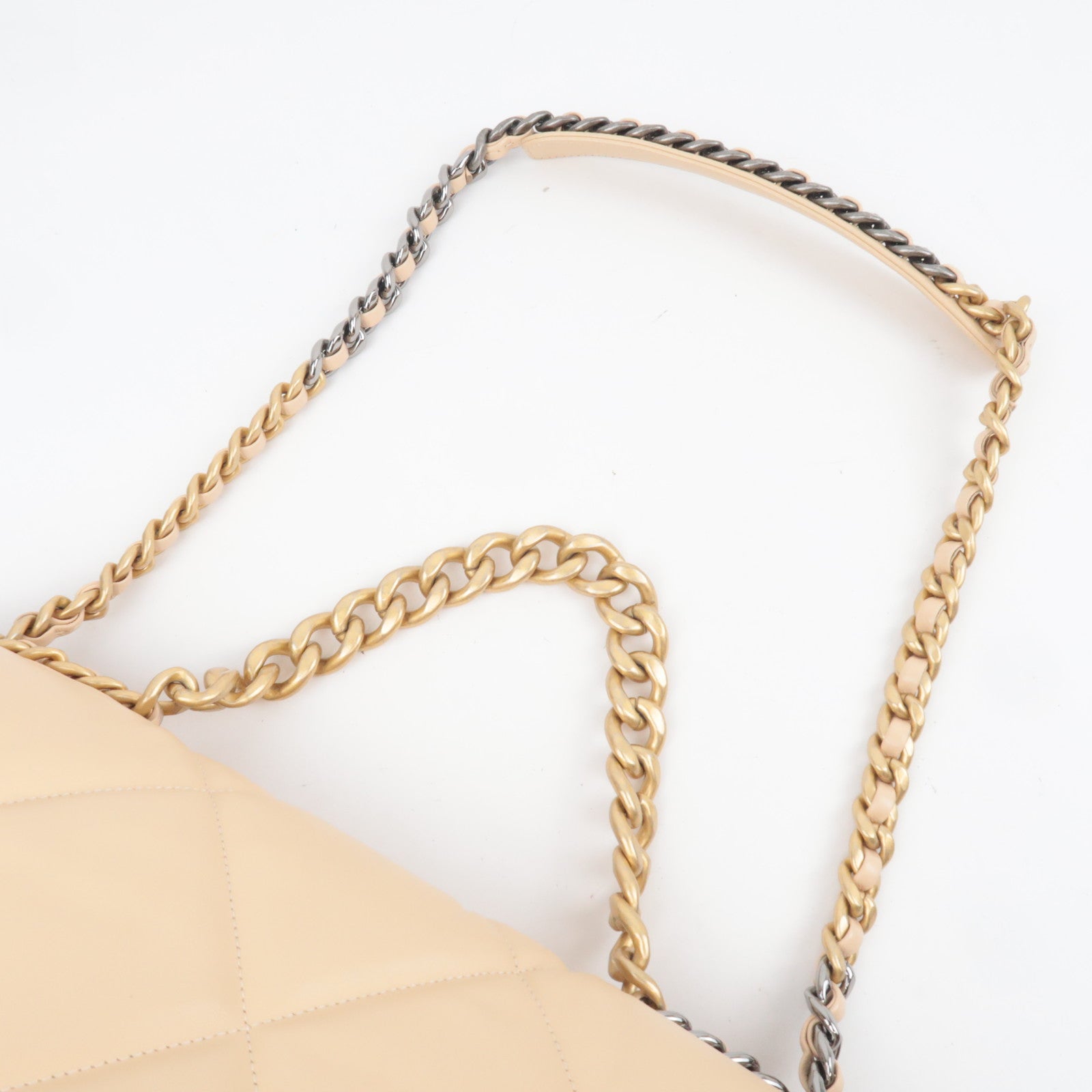 CHANEL 19 Dixneuf Maxi Lambskin Chain Shoulder Bag AS1162