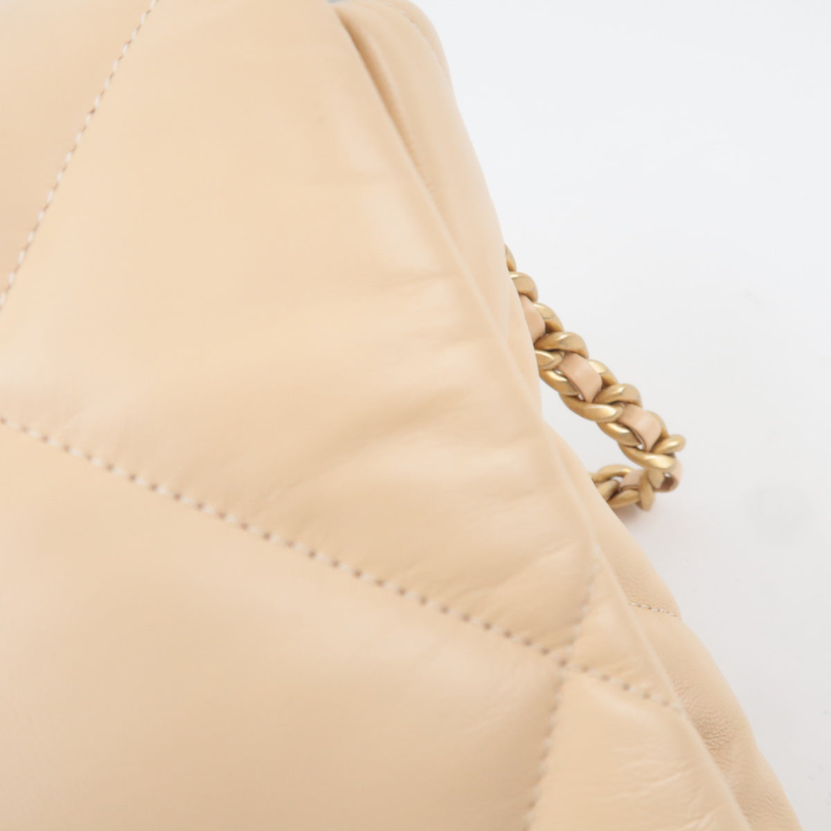 CHANEL 19 Dixneuf Maxi Lambskin Chain Shoulder Bag AS1162