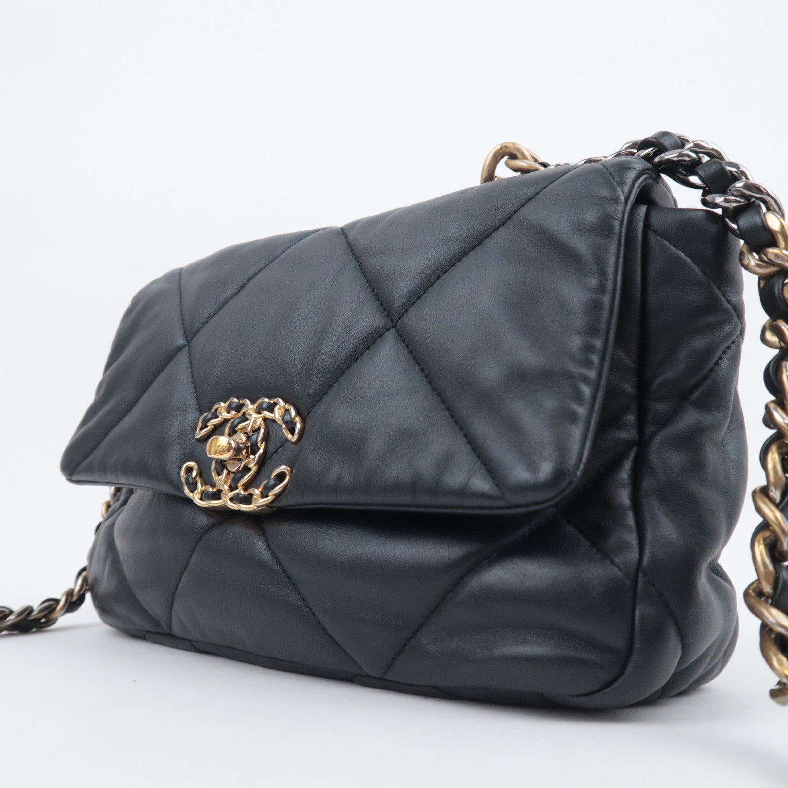 CHANEL 19 Dixneuf Small Lambskin Chain Shoulder Bag AS1160