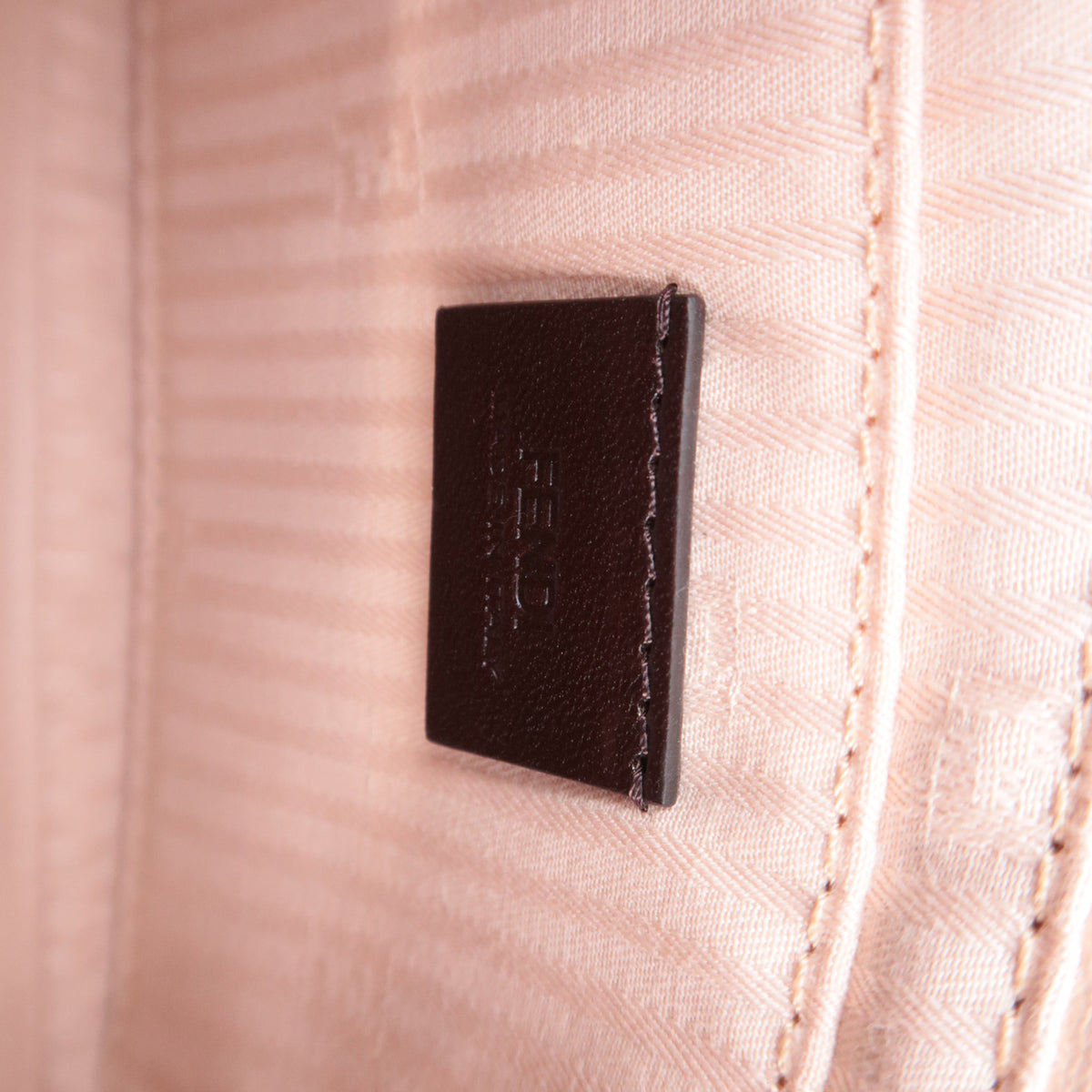 FENDI Leather Chain Shoulder Bag Pink 8M0276