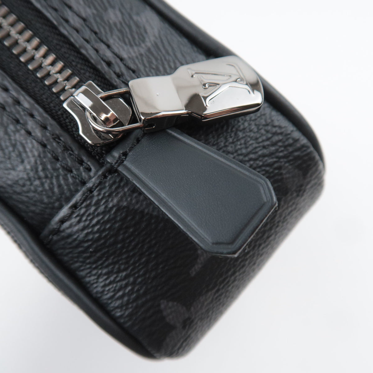 Louis Vuitton Monogram Eclipse Trousse Toilette PM M43384