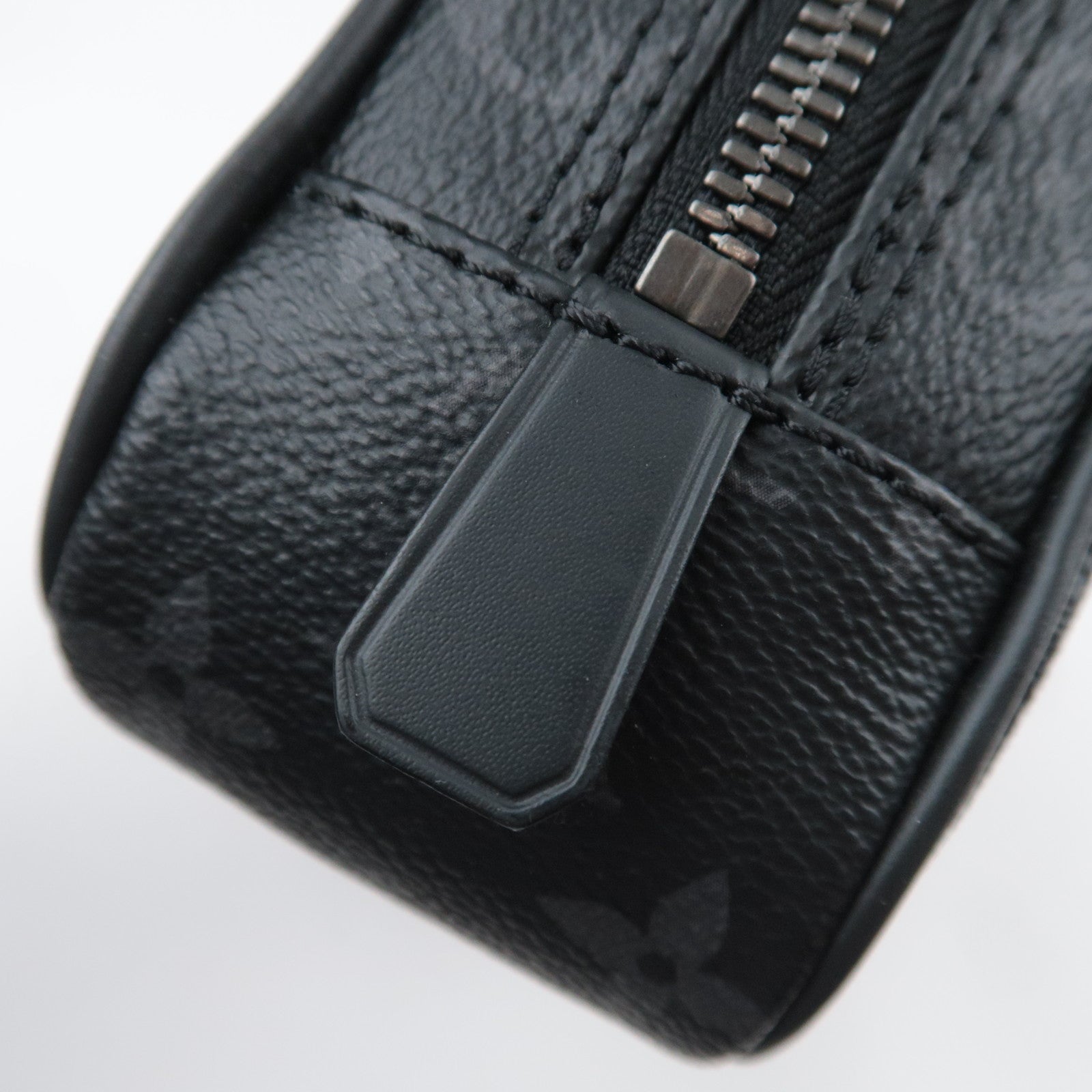 Louis Vuitton Monogram Eclipse Trousse Toilette PM M43384