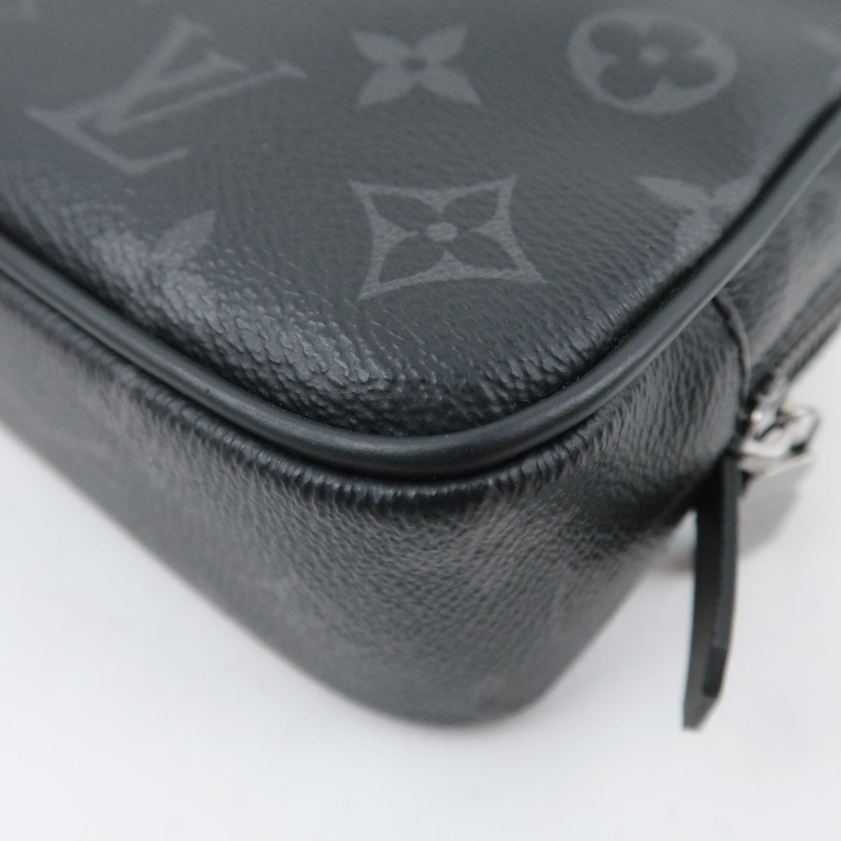 Louis Vuitton Monogram Eclipse Trousse Toilette PM M43384