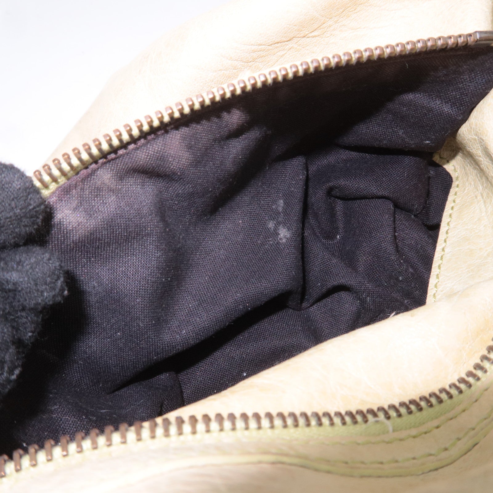 BALENCIAGA The City 2Way Leather Handbag 115748