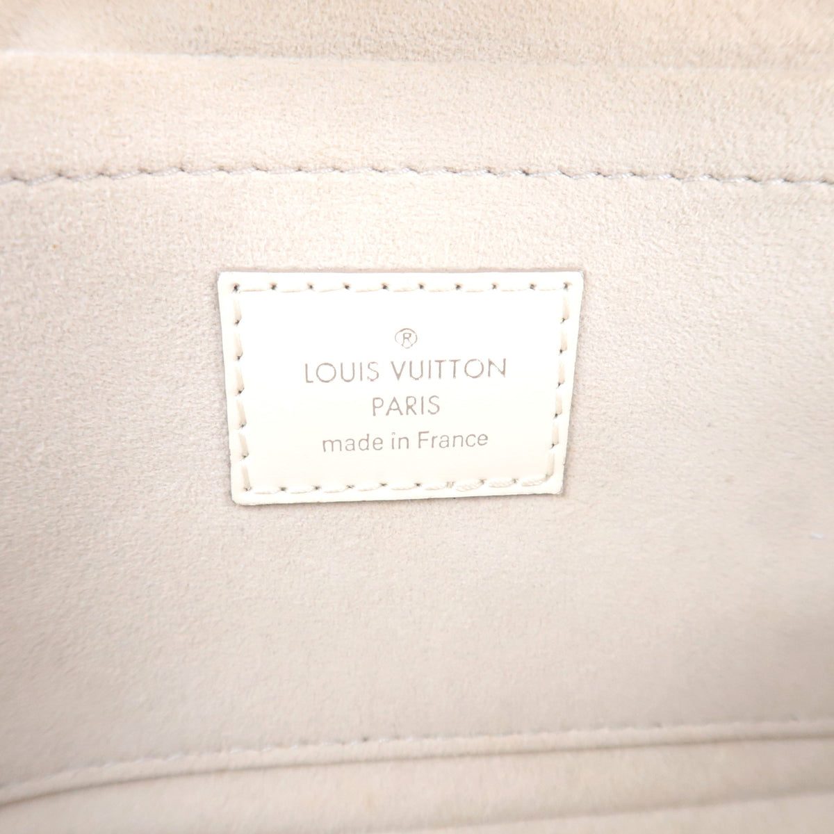 Louis Vuitton Epi Pochette Montaigne Ivoire M5929J