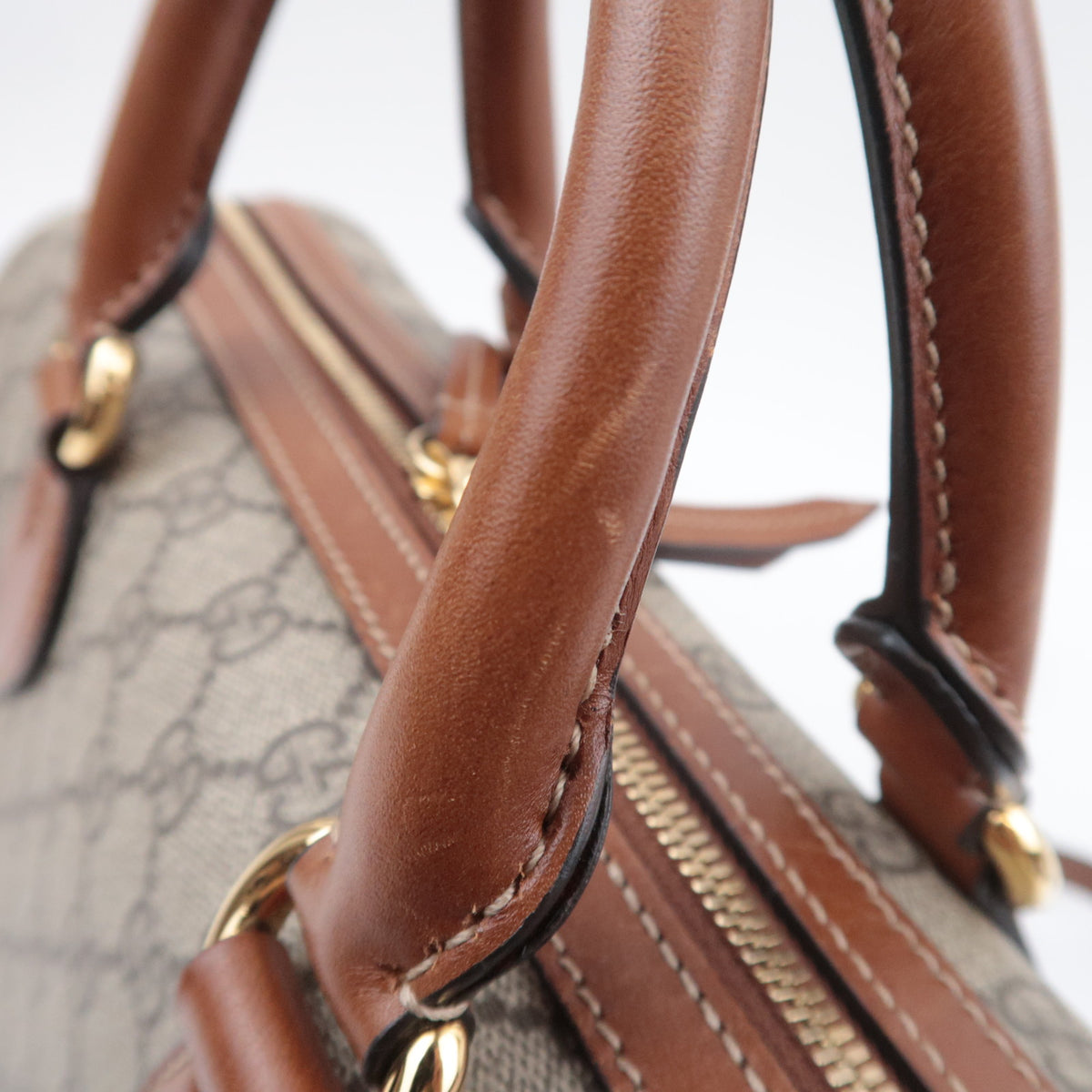 GUCCI GG Supreme Boston Bag Beige