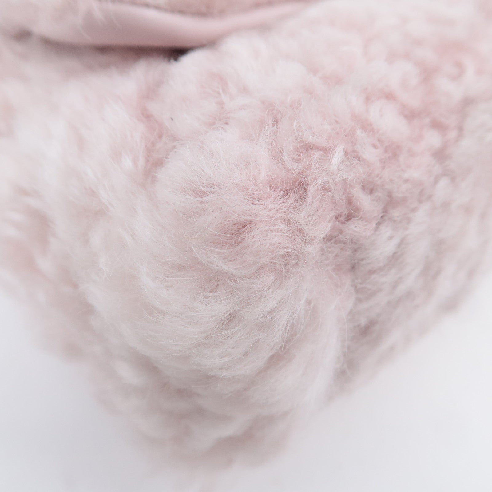 CHANEL 19 Dixneuf 2Way Fur Chain Shoulder Bag Pink
