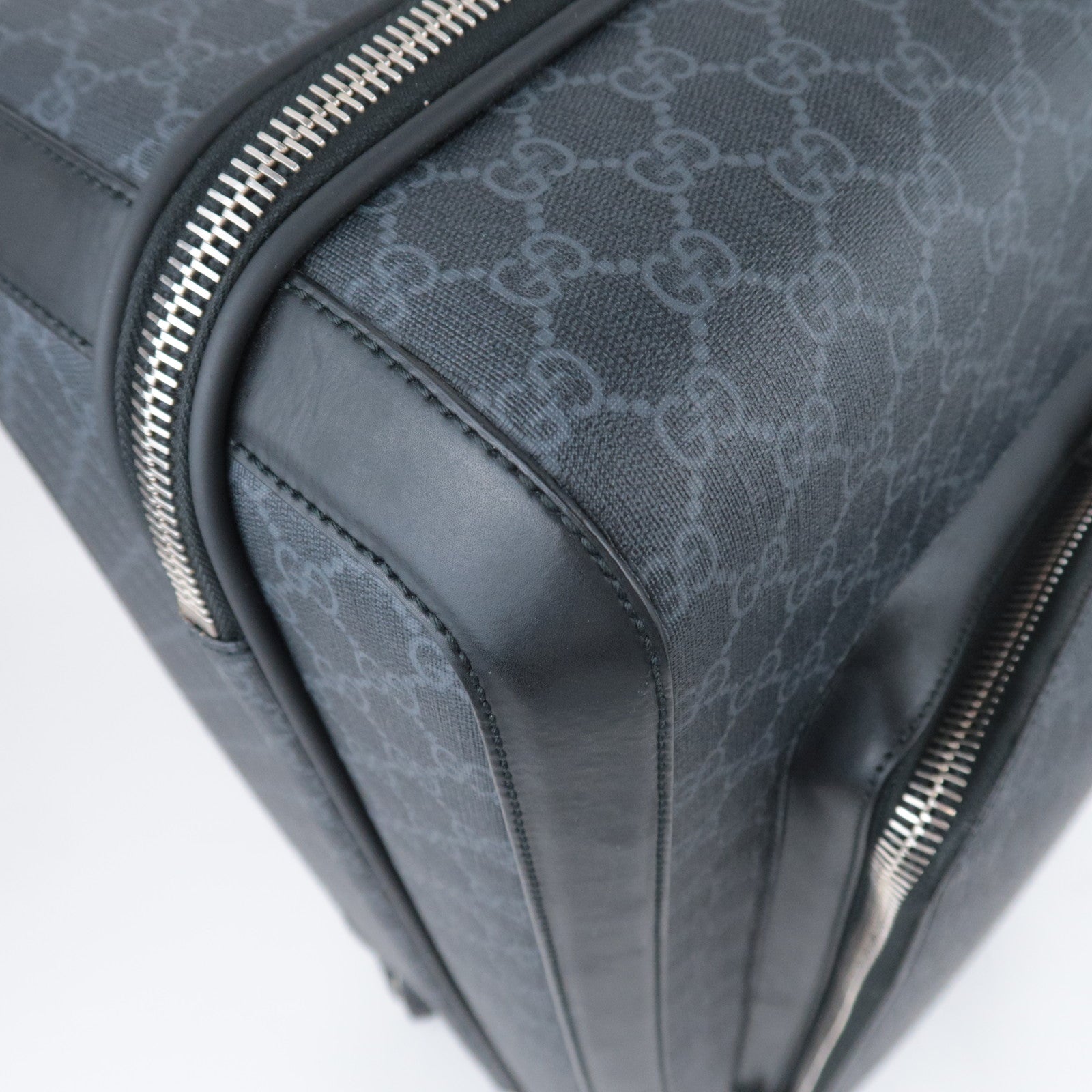 GUCCI GG Supreme Luggage Case Black 474356