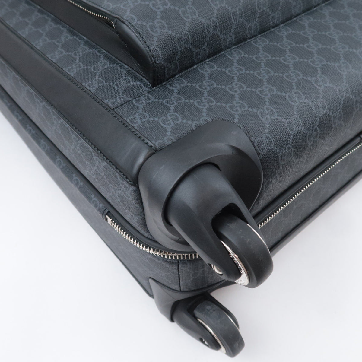GUCCI GG Supreme Luggage Case Black 474356