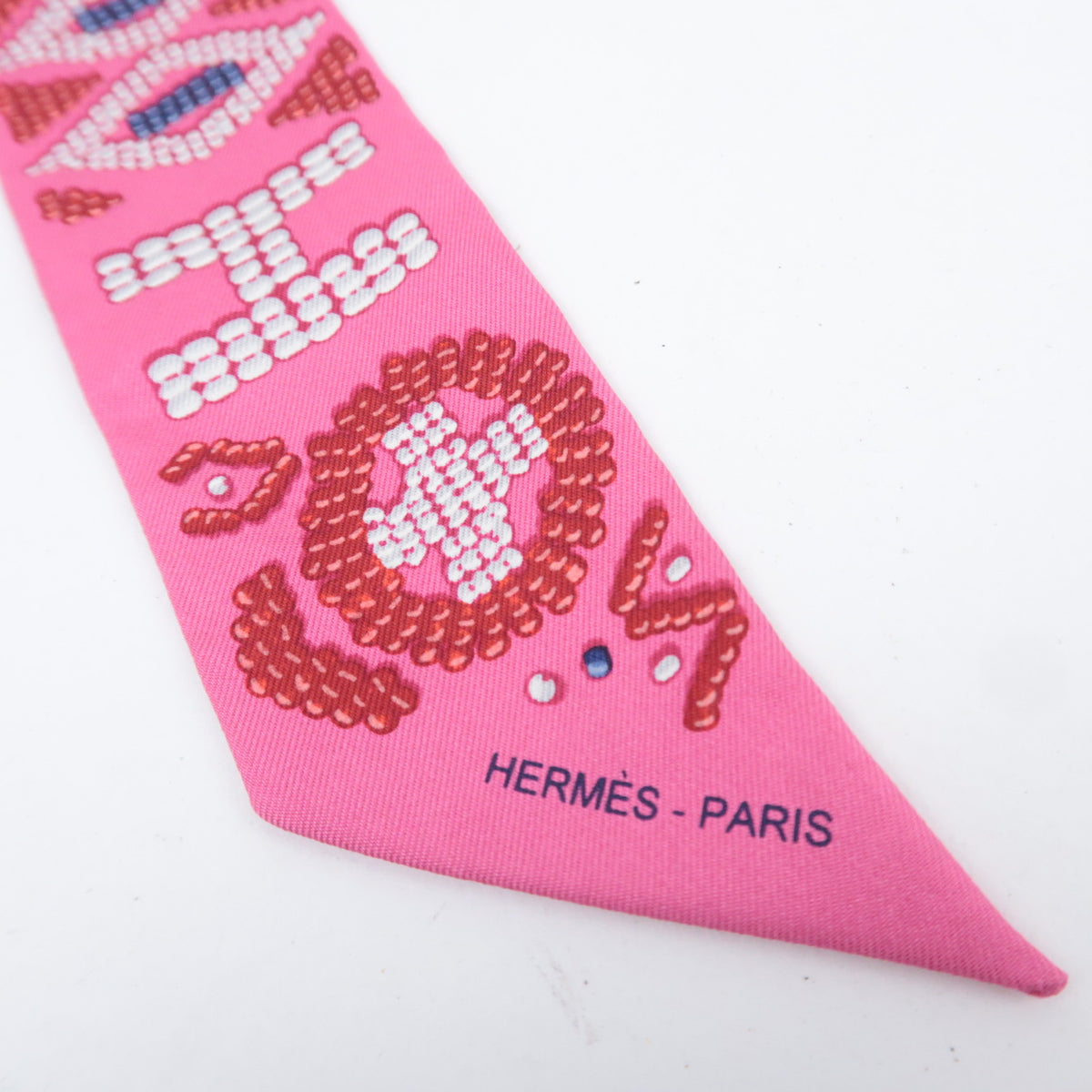 HERMES Twilly Scarf KELLY EN PERLES 100% Silk Pink