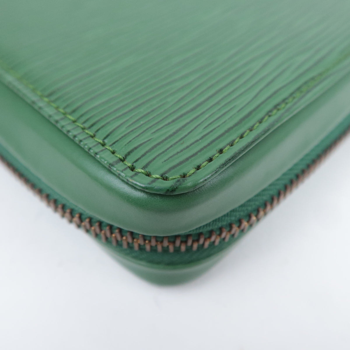 Louis Vuitton Epi Agenda Voyage Planner Cover R20034