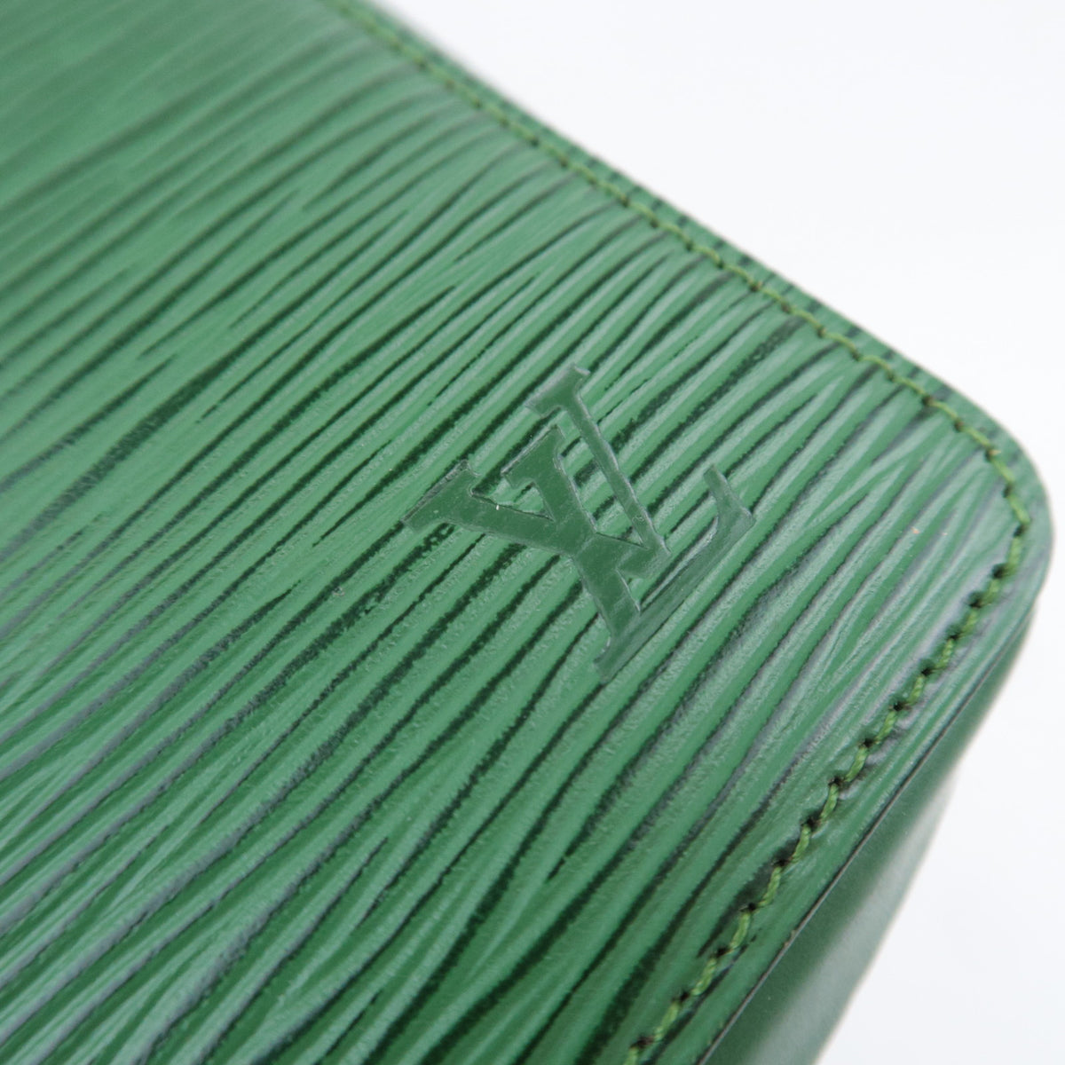 Louis Vuitton Epi Agenda Voyage Planner Cover R20034