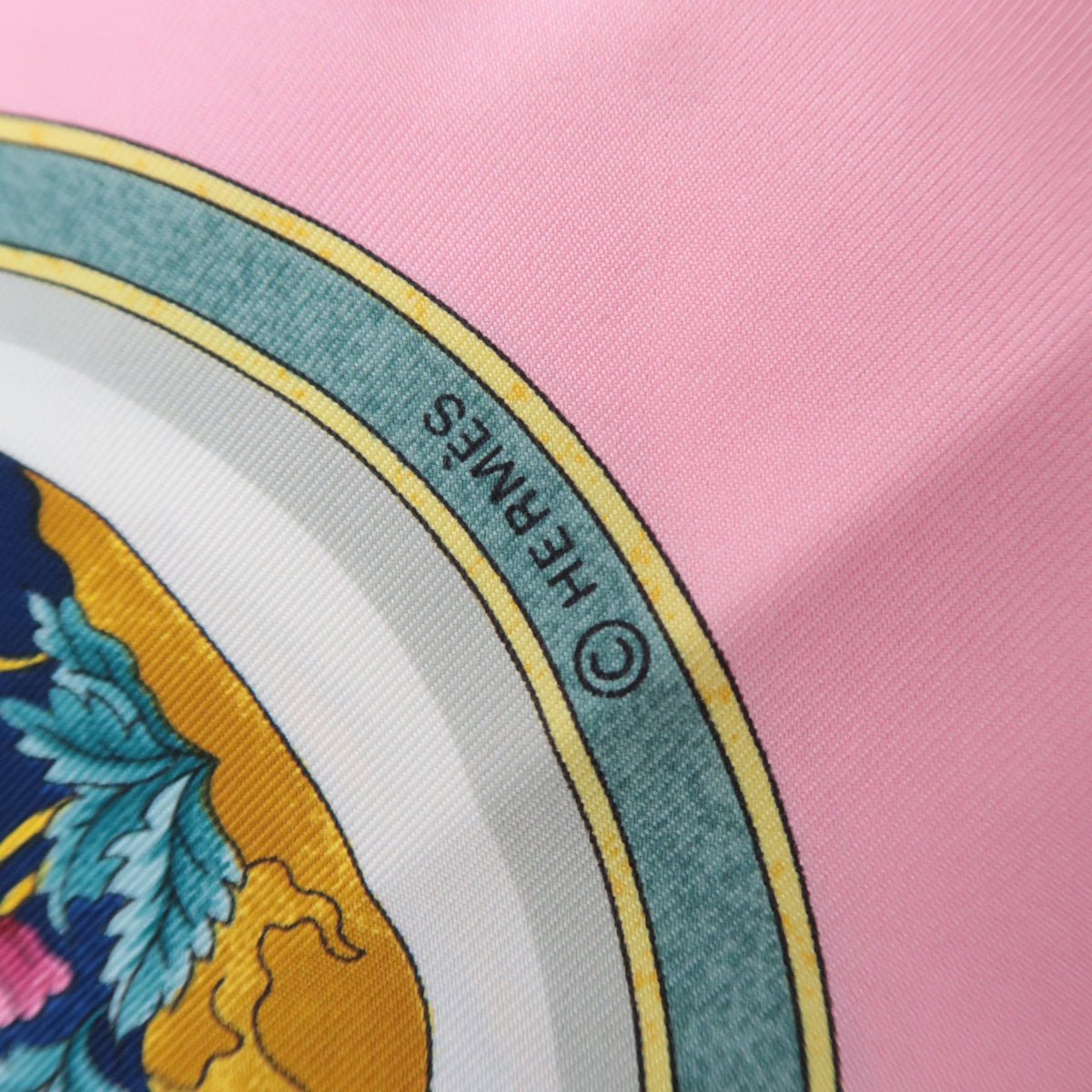 HERMES Carre 90 Scarf Quimporte Le Flacon