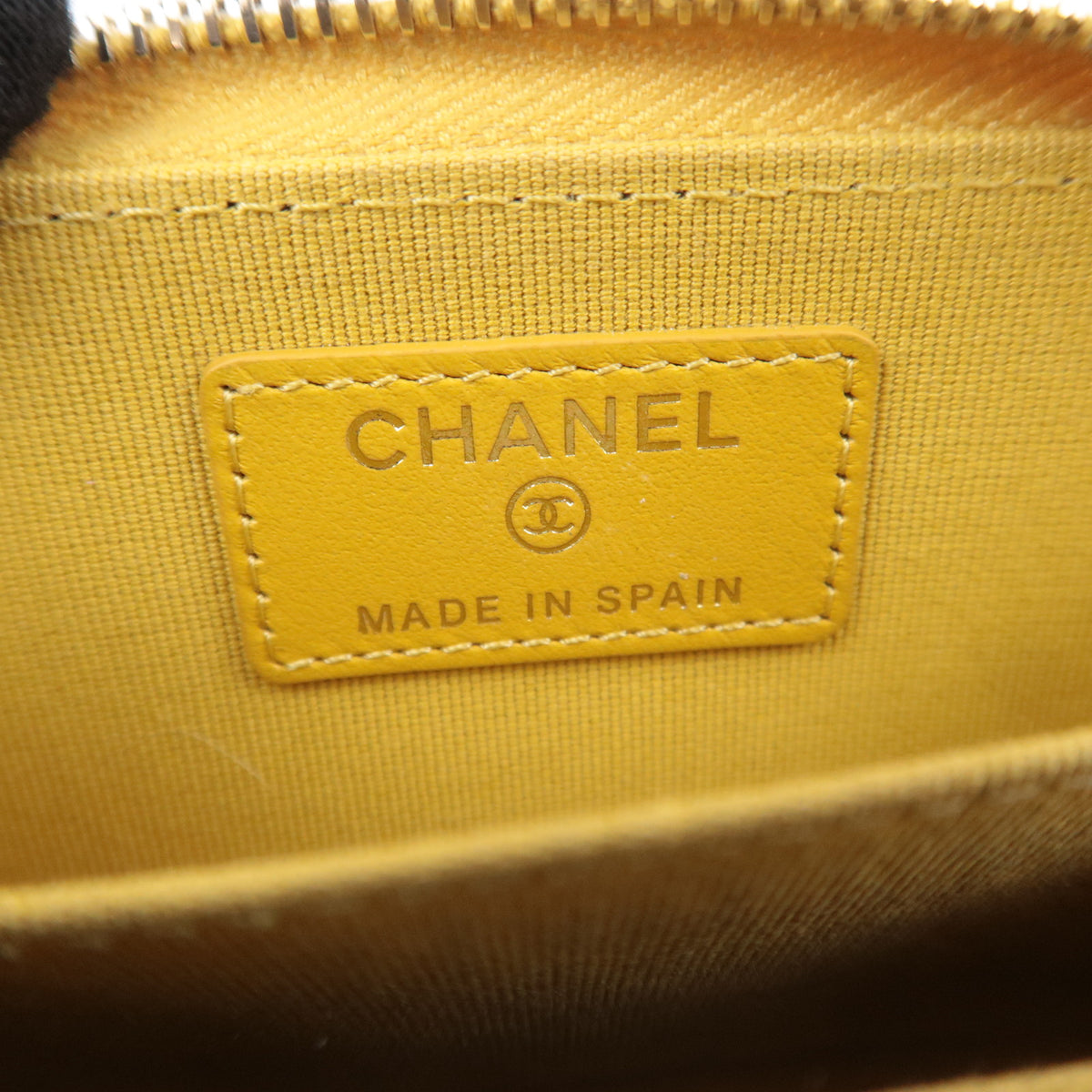 CHANEL Matelasse Classic Zip Coin Purse Caviarskin