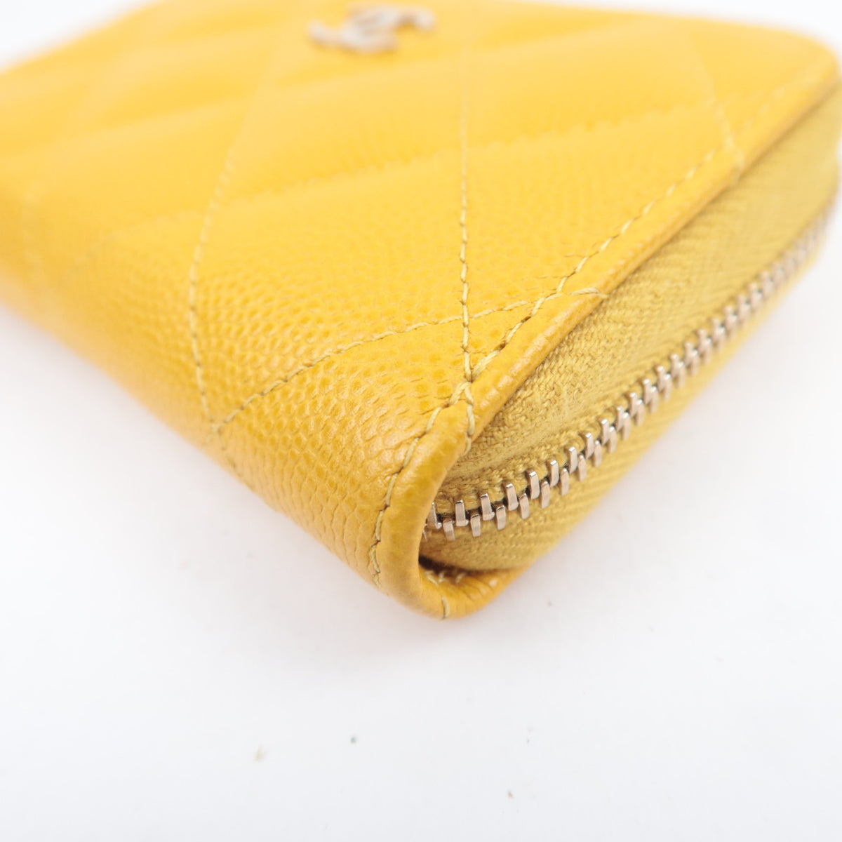 CHANEL Matelasse Classic Zip Coin Purse Caviarskin