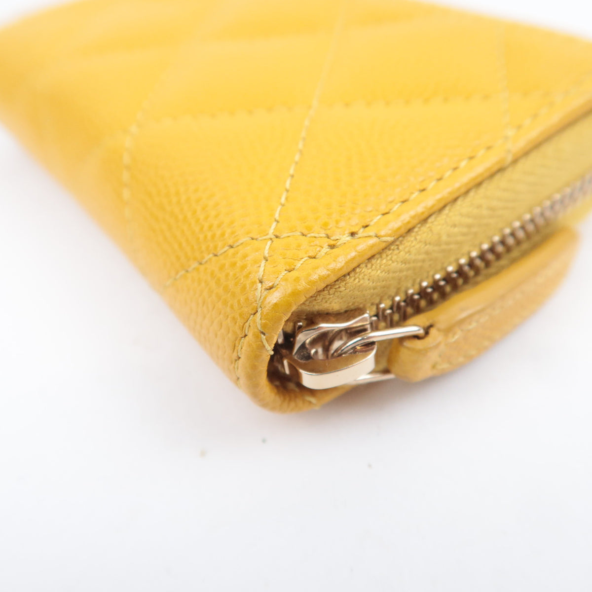 CHANEL Matelasse Classic Zip Coin Purse Caviarskin